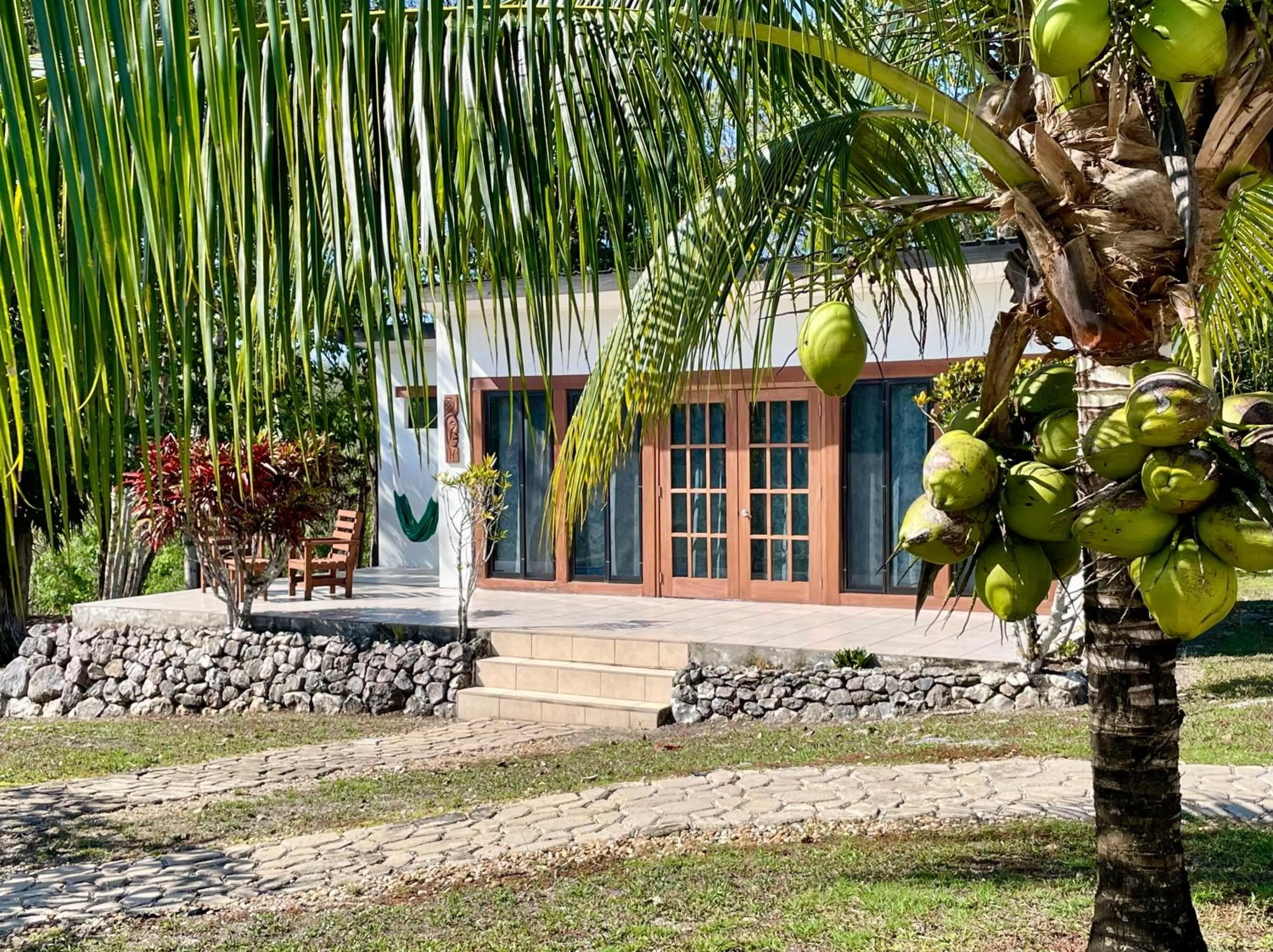 Garden view in Gumbo Limbo Jungle Resort