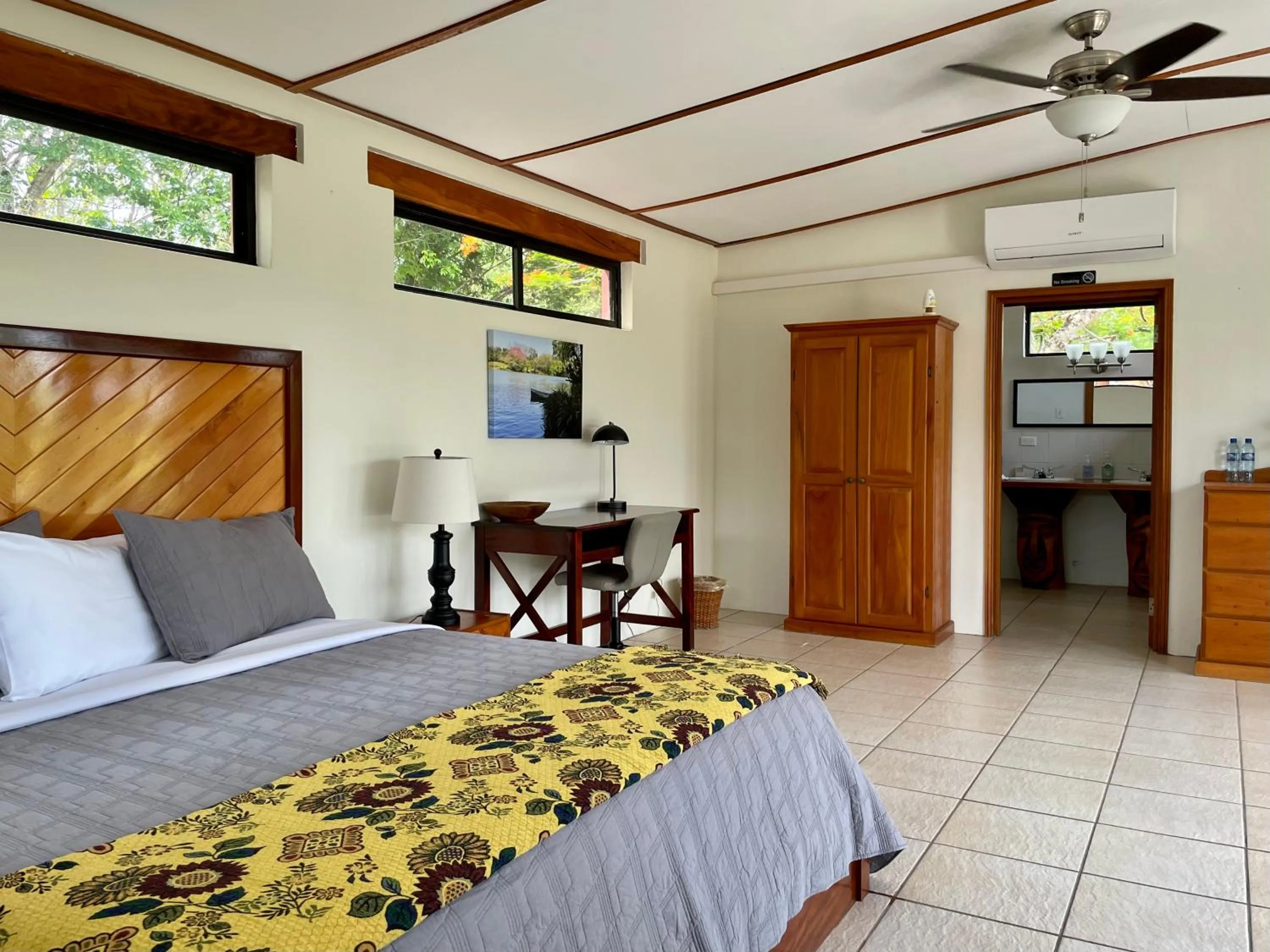 air conditioner in Gumbo Limbo Jungle Resort