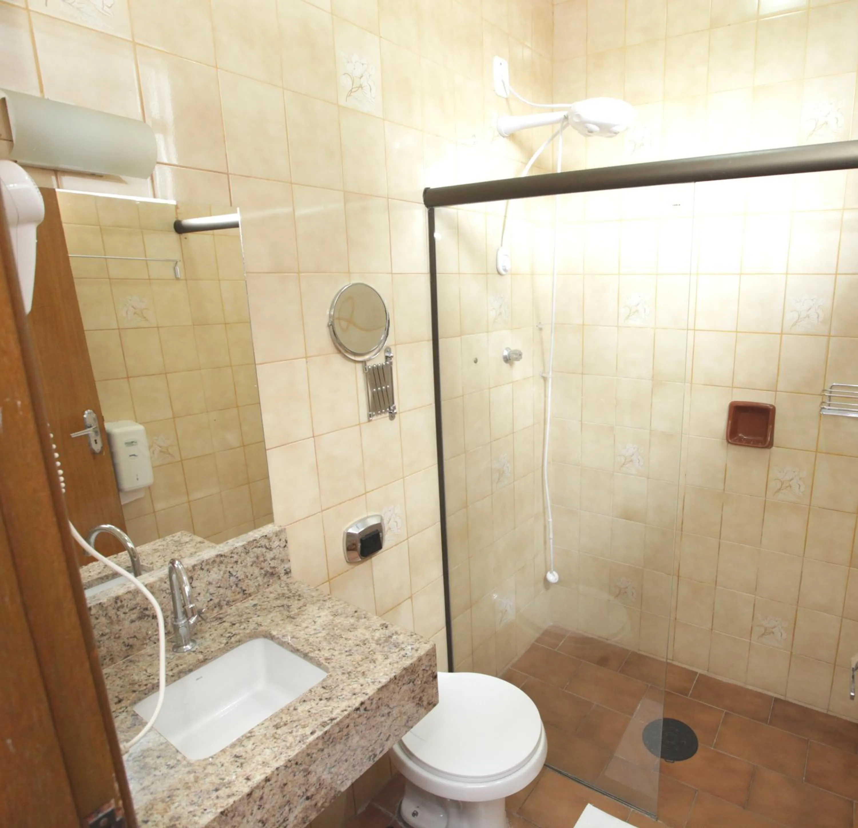 Photo of the whole room in Hotel Pouso Novo