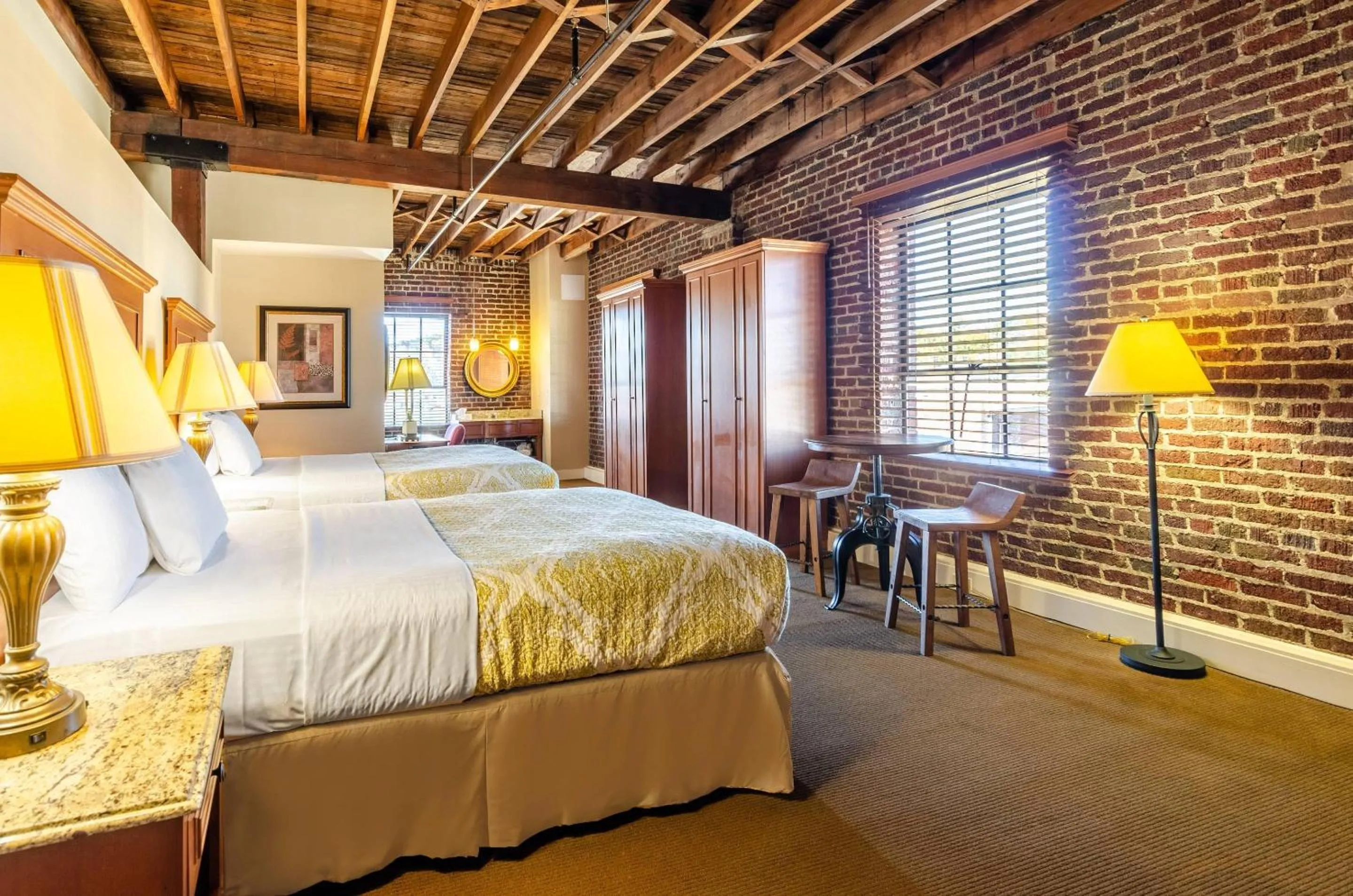Bedroom, Bed in Jackson Park Inn, an Ascend Collection Hotel