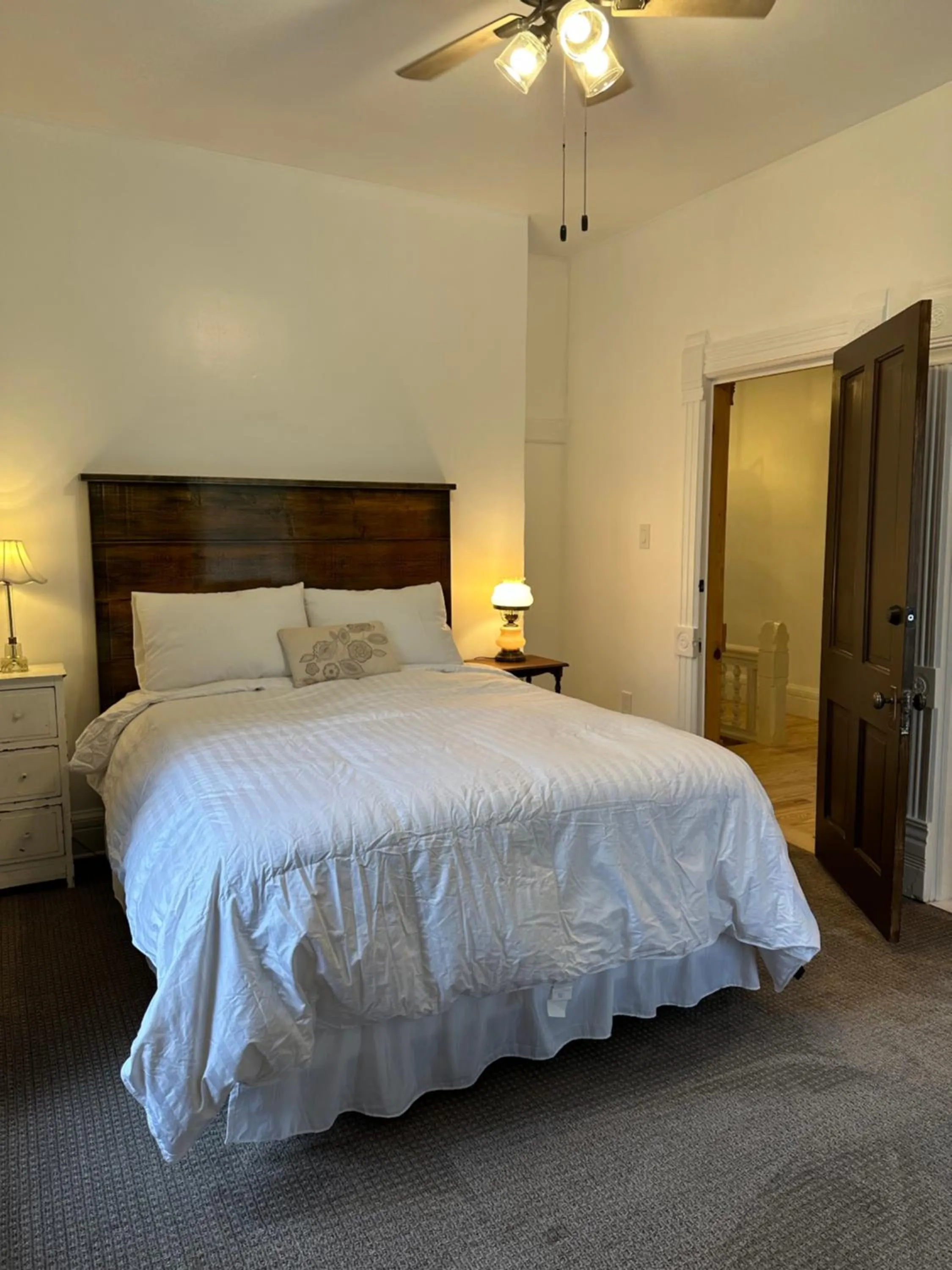 Bedroom, Bed in The Cottage at 241 North