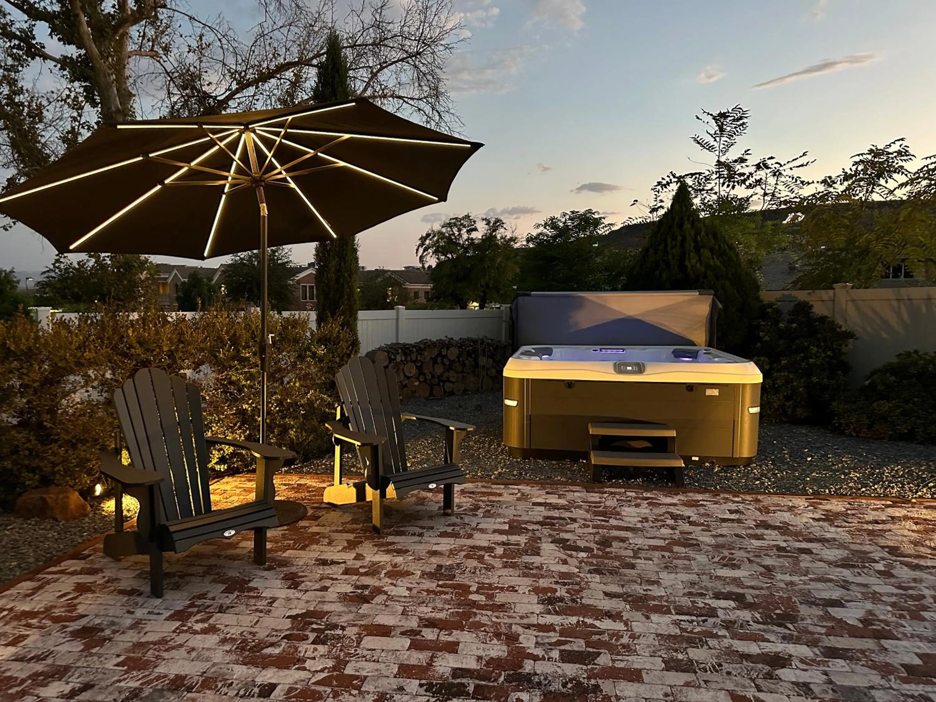 The Cottage at 241 North