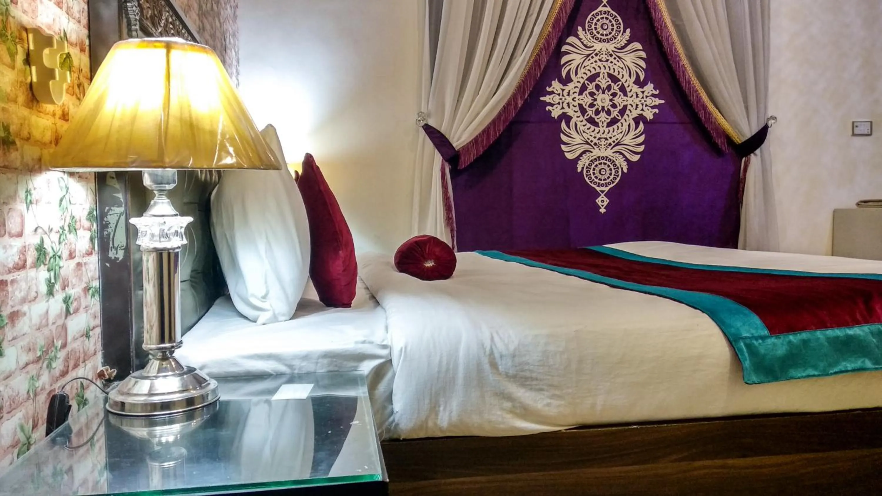 Bed in Rose Palace Hotel, Garden Town