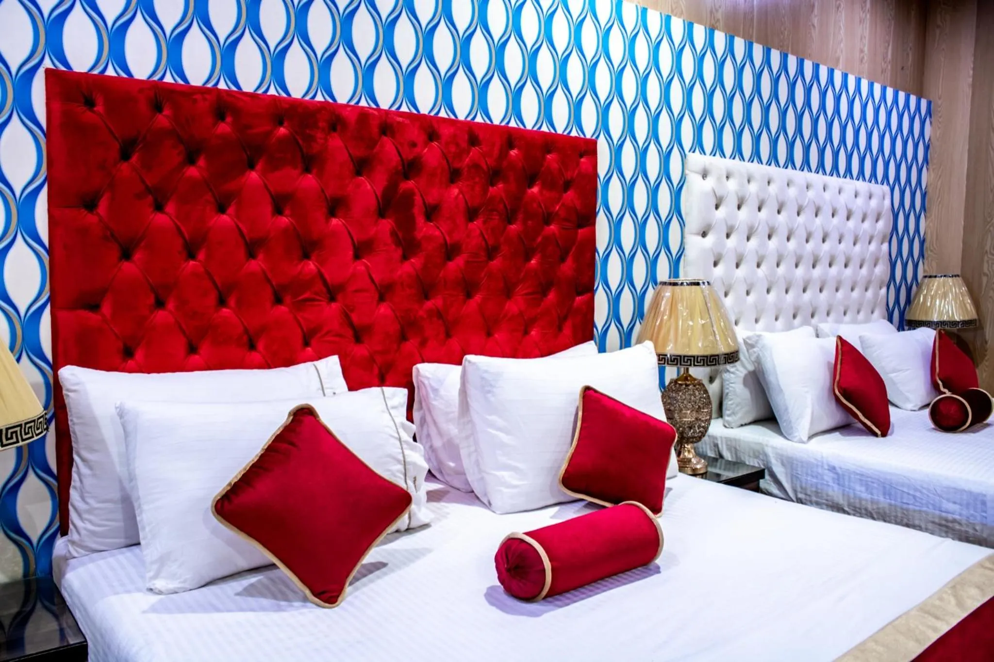 Living room, Bed in Rose Palace Hotel, Garden Town