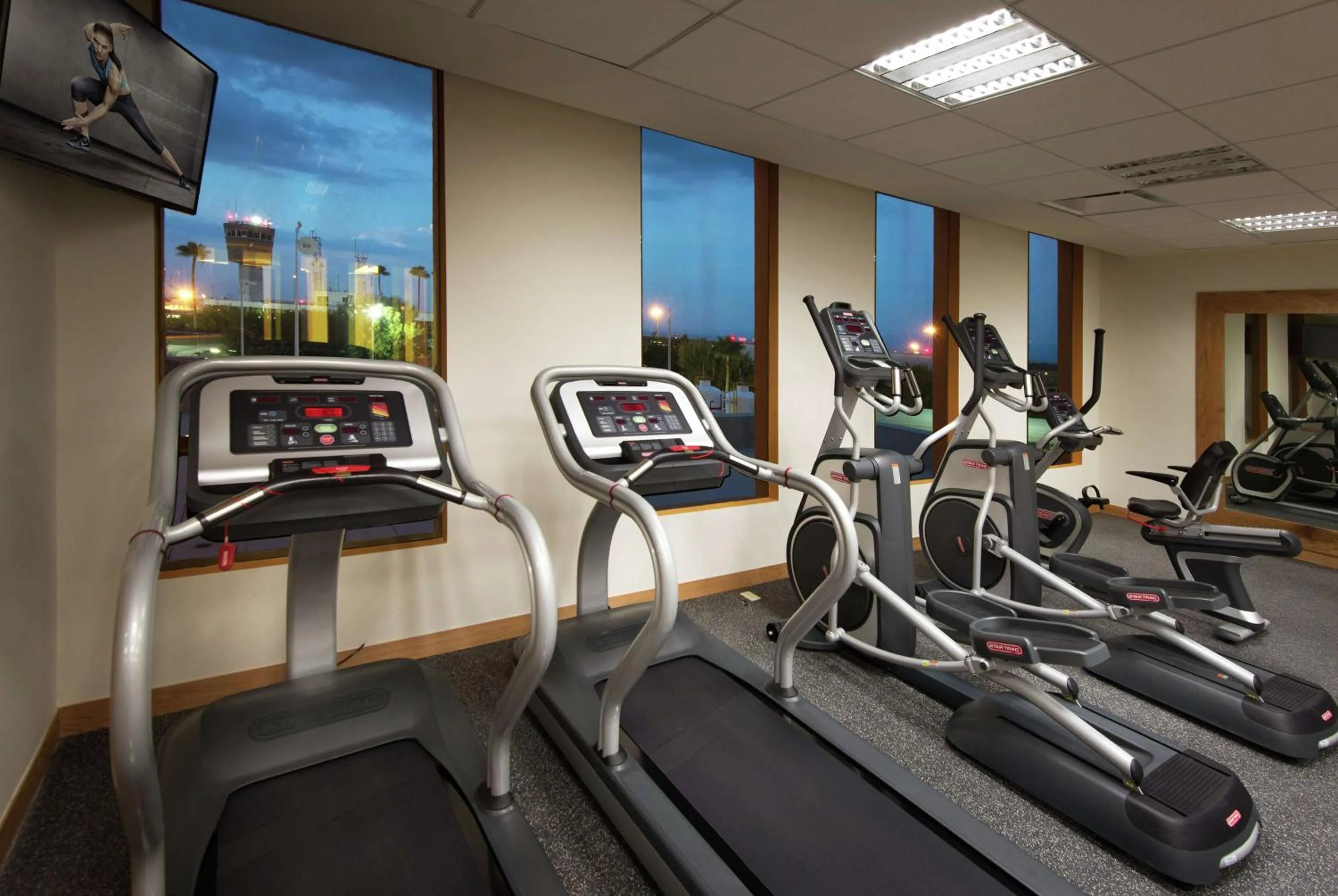 Fitness centre/facilities in Hilton Garden Inn Monterrey Airport