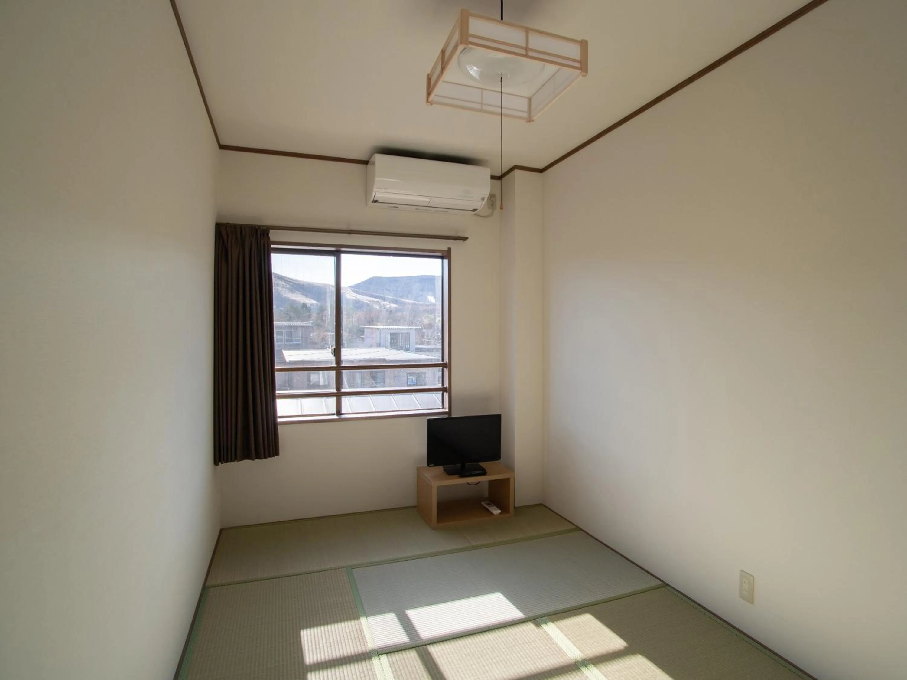 Photo of the whole room in Tabist Lakeside in Fujinami Yamanakako