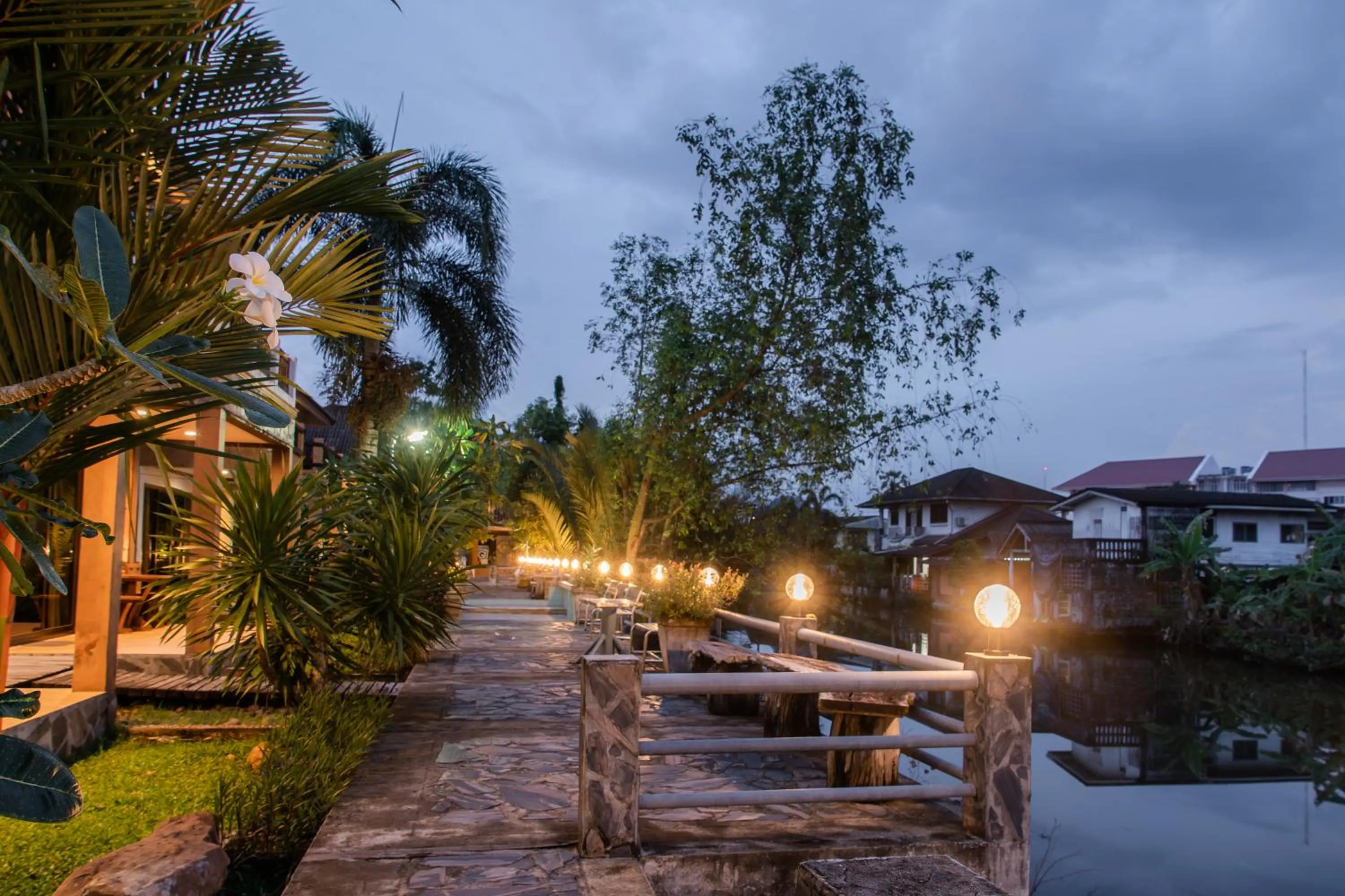 BaanRimNam Resort Trat