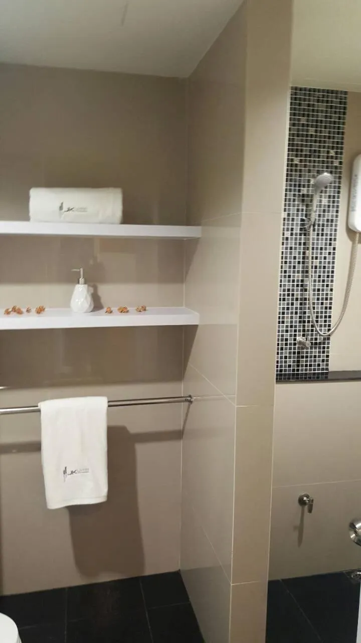 JK LIVING Hotel And Service Apartment