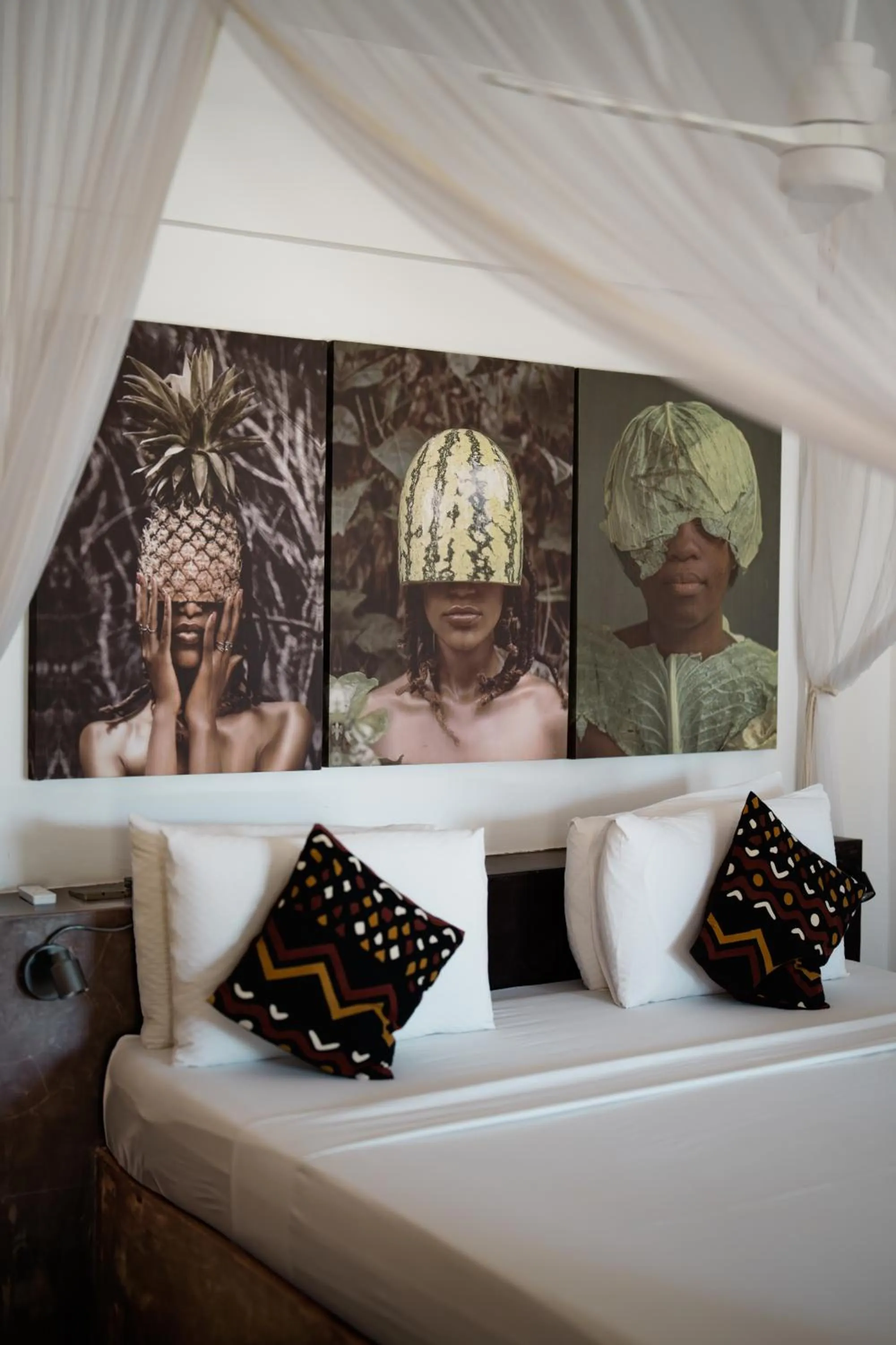 Decorative detail, Bed in Mwezi Boutique Resort