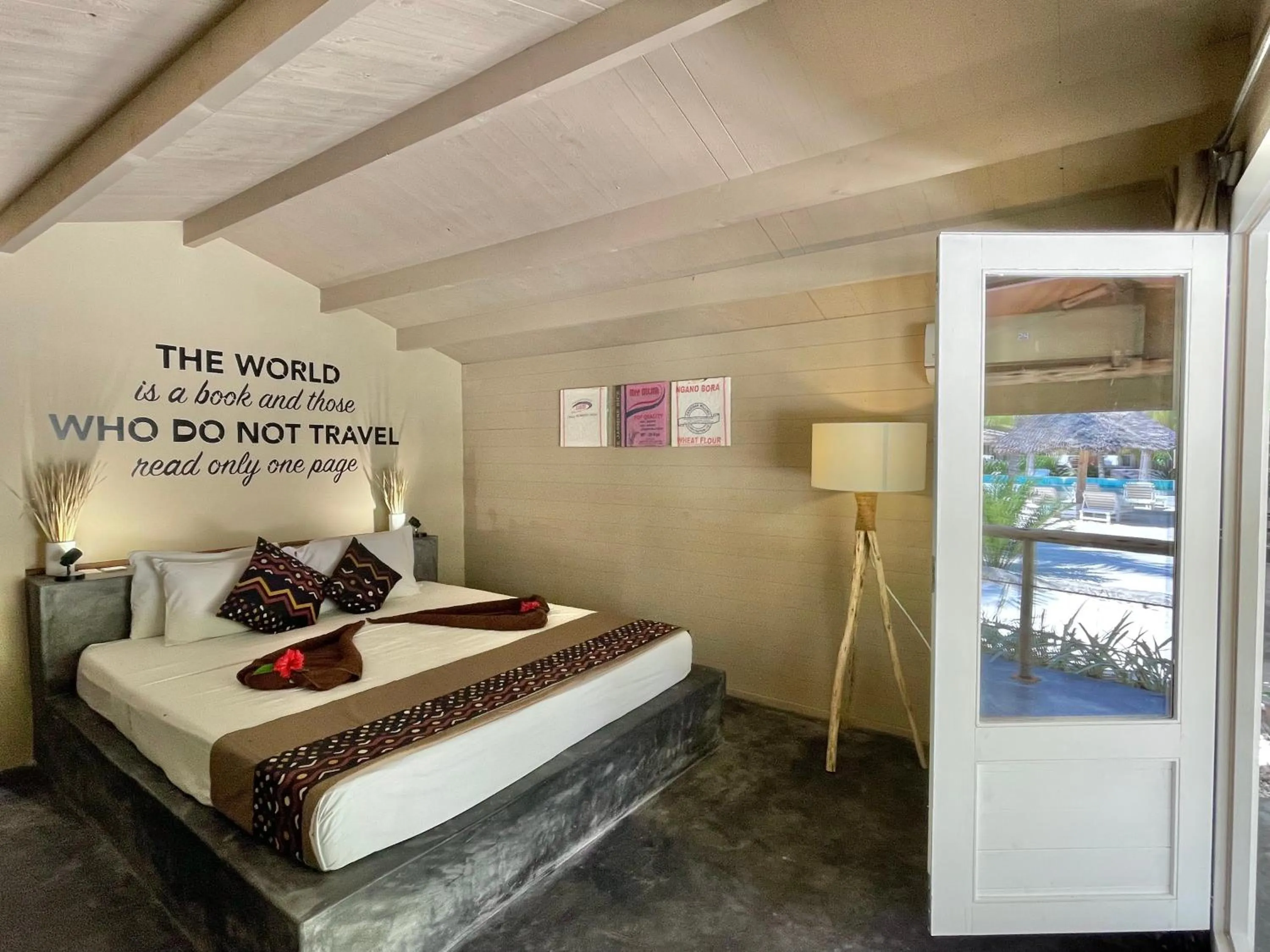 Bed in Mwezi Boutique Resort