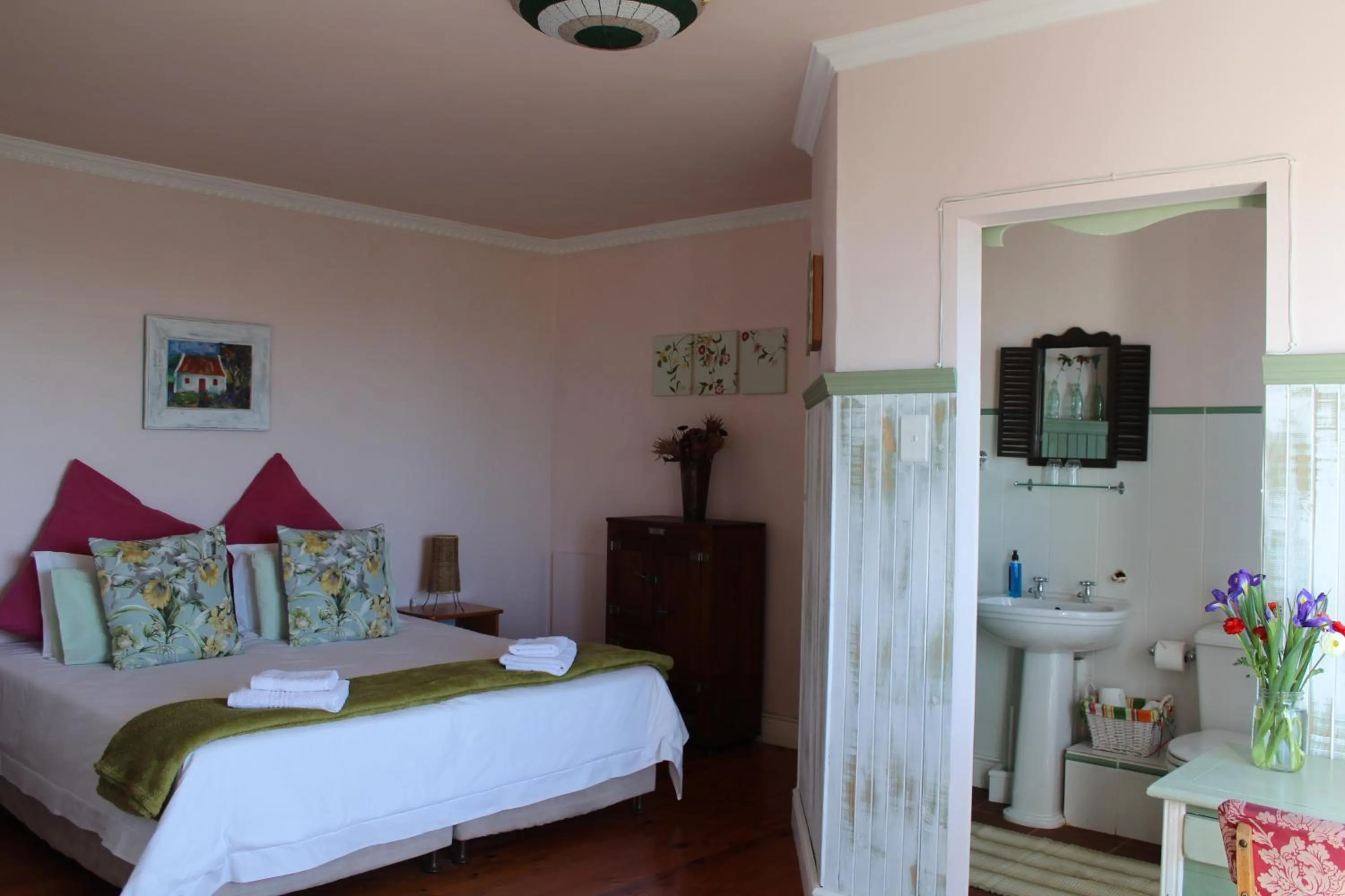 Bedroom, Bed in Bluebottle Guesthouse