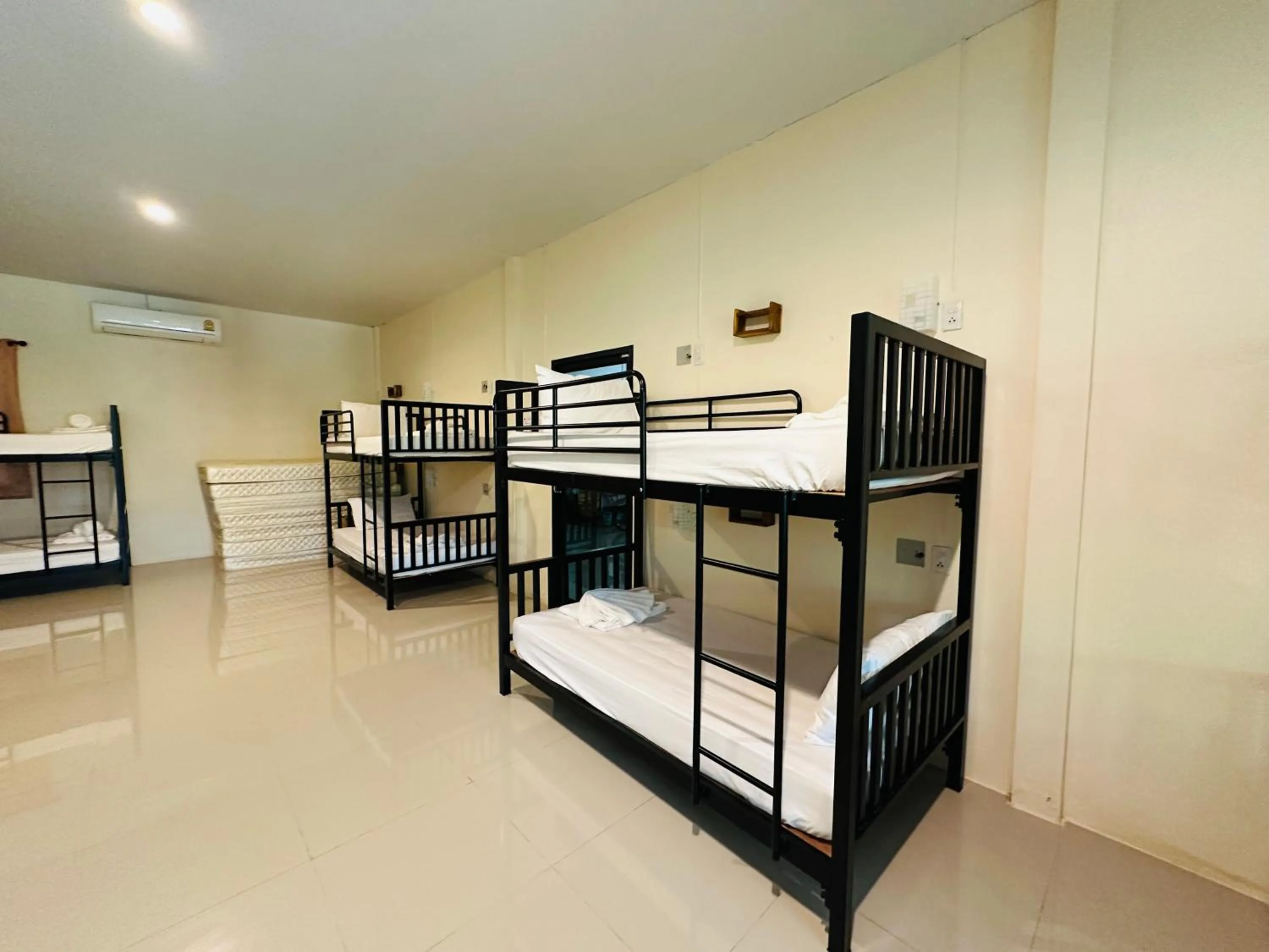 Bed in Koh Jum Bungalow & Hostel