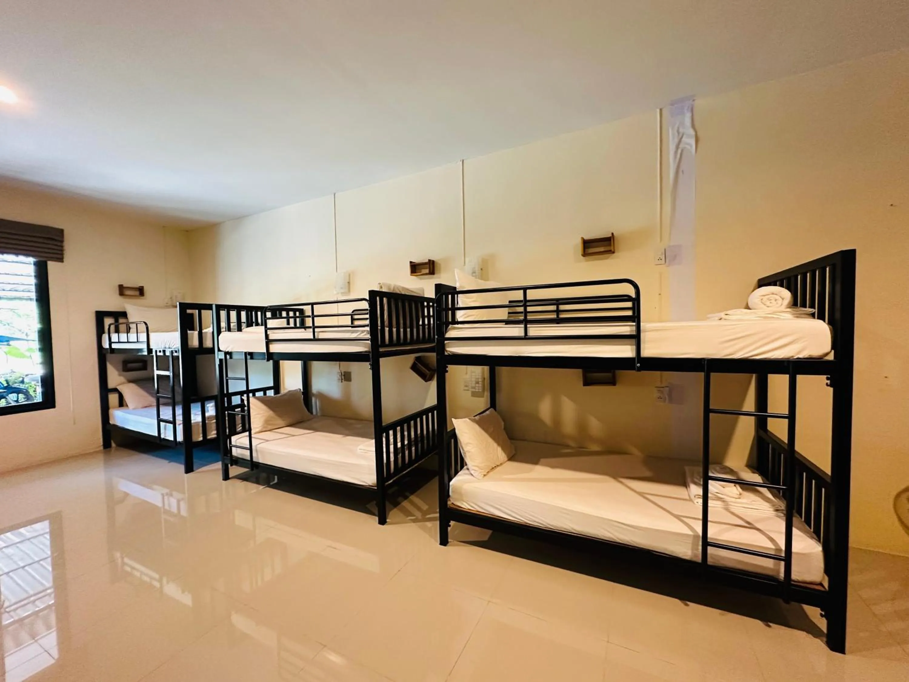 Bed in Koh Jum Bungalow & Hostel