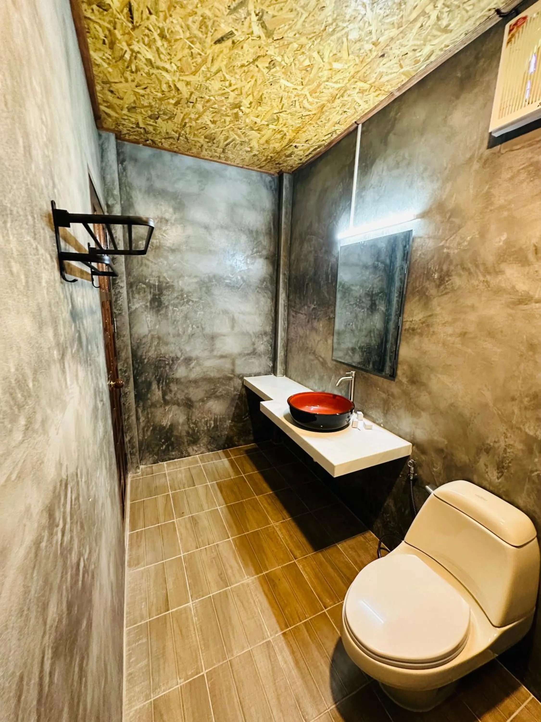 Koh Jum Bungalow & Hostel