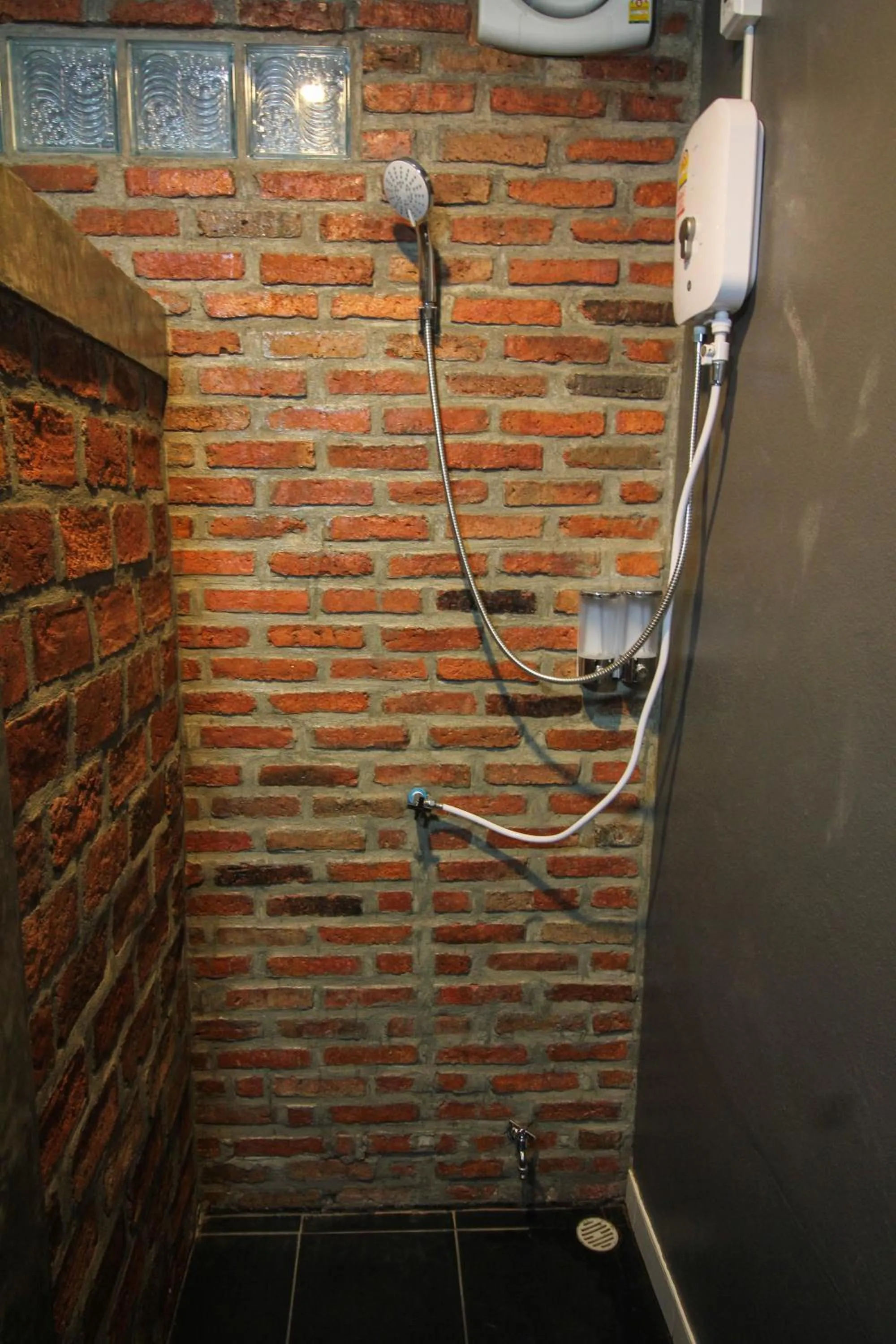 Bathroom in Koh Jum Bungalow & Hostel