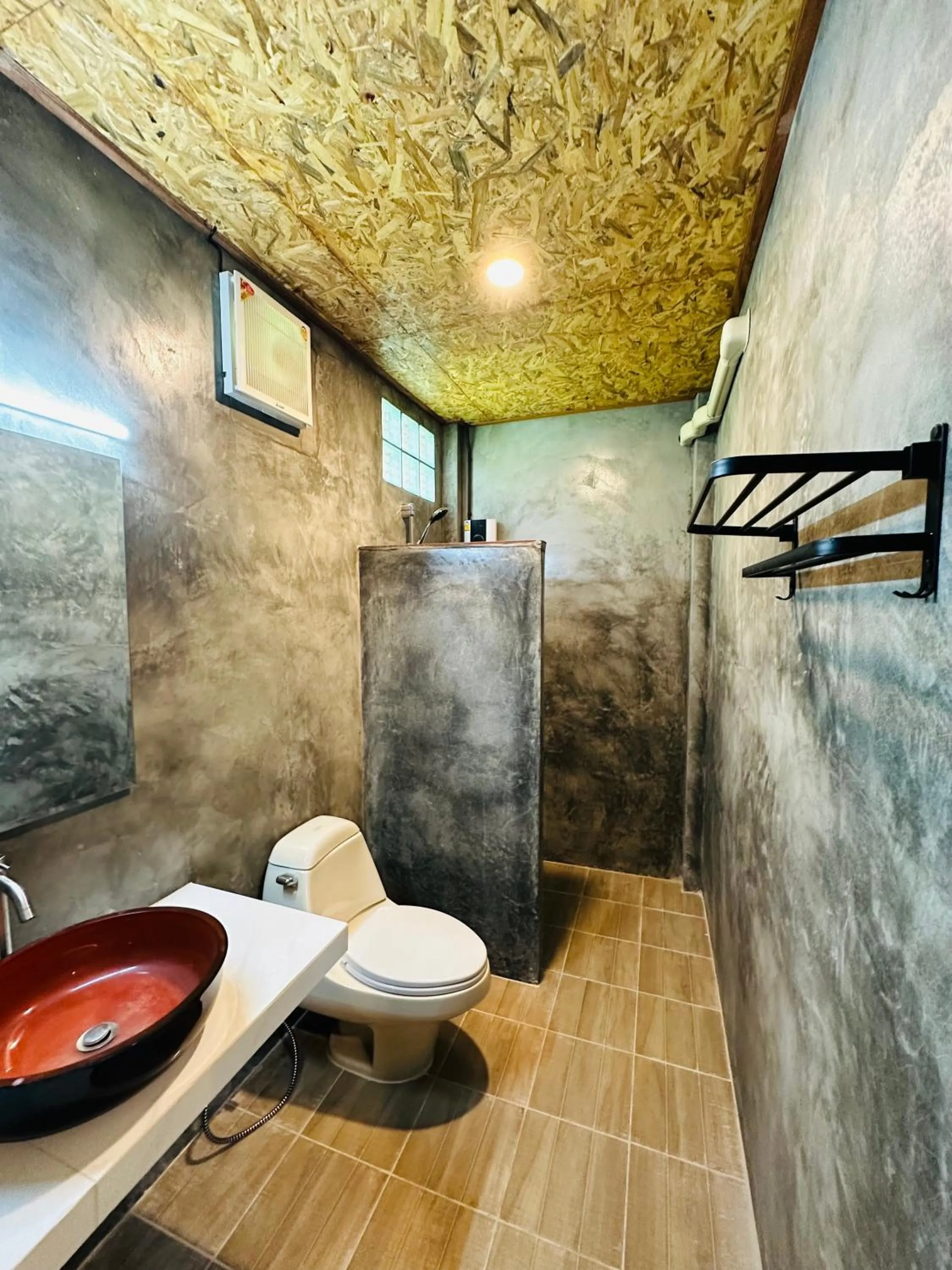 Koh Jum Bungalow & Hostel