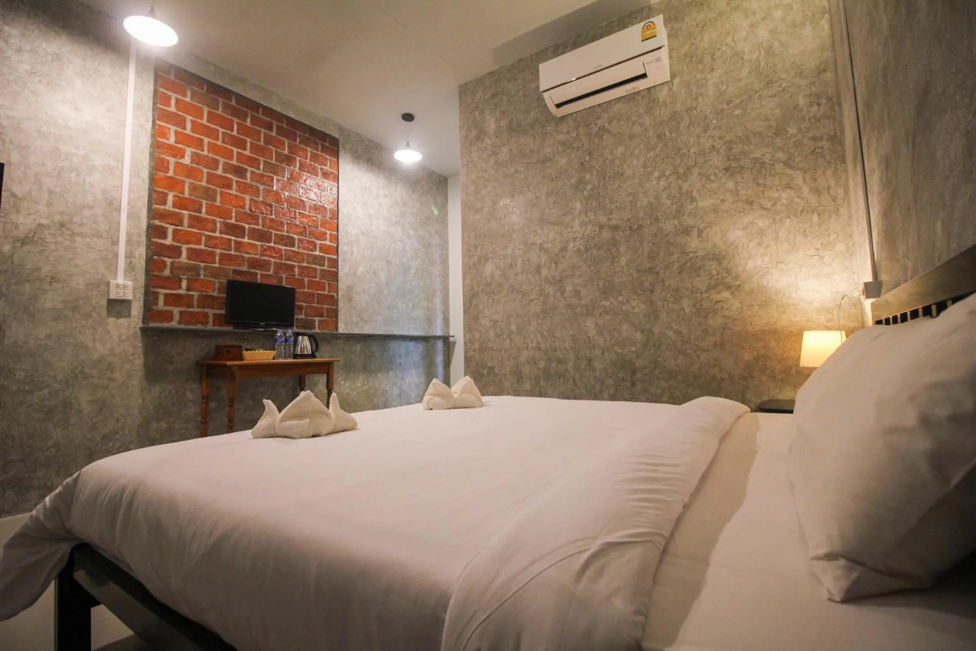 Bed in Koh Jum Bungalow & Hostel