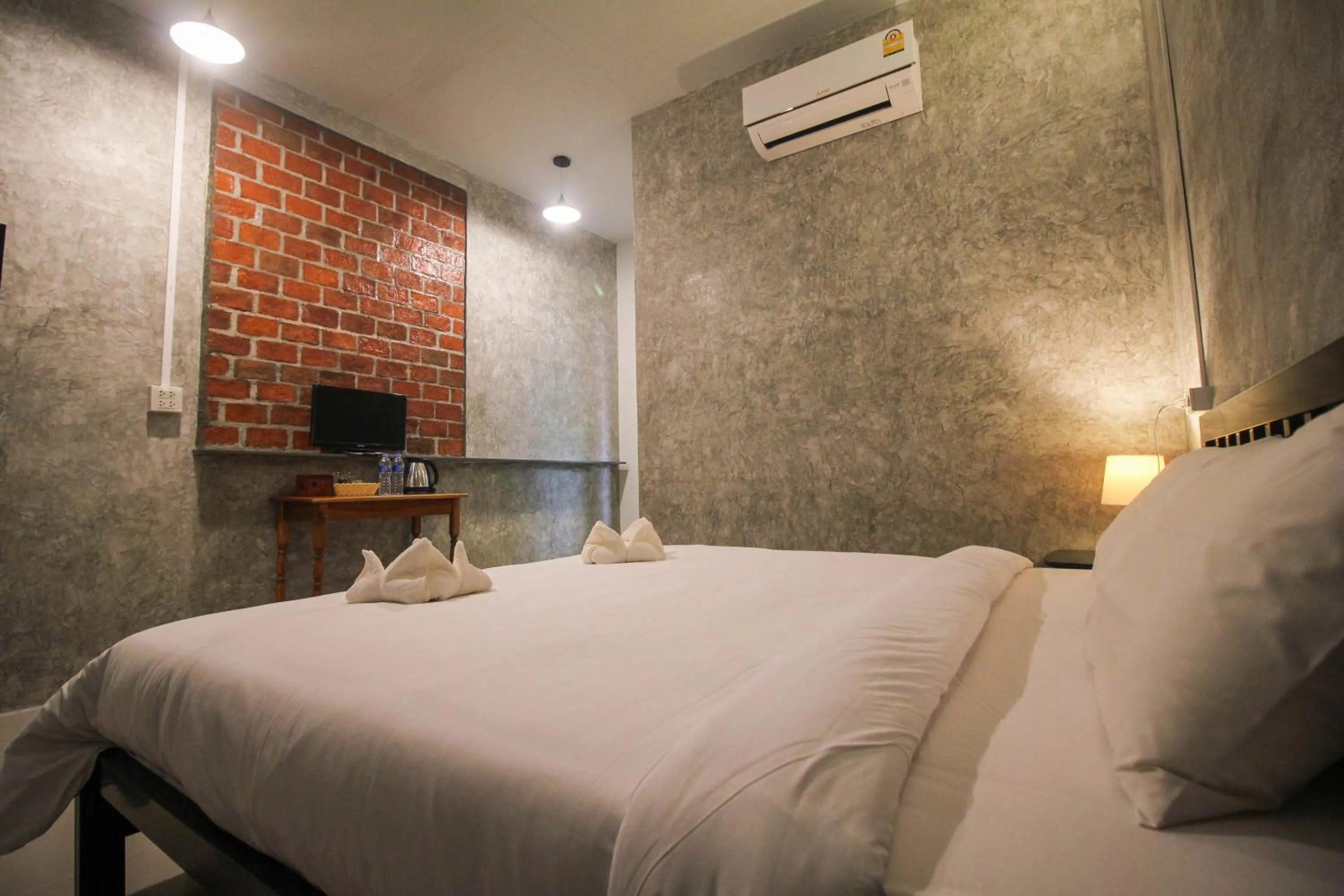 Bed in Koh Jum Bungalow & Hostel