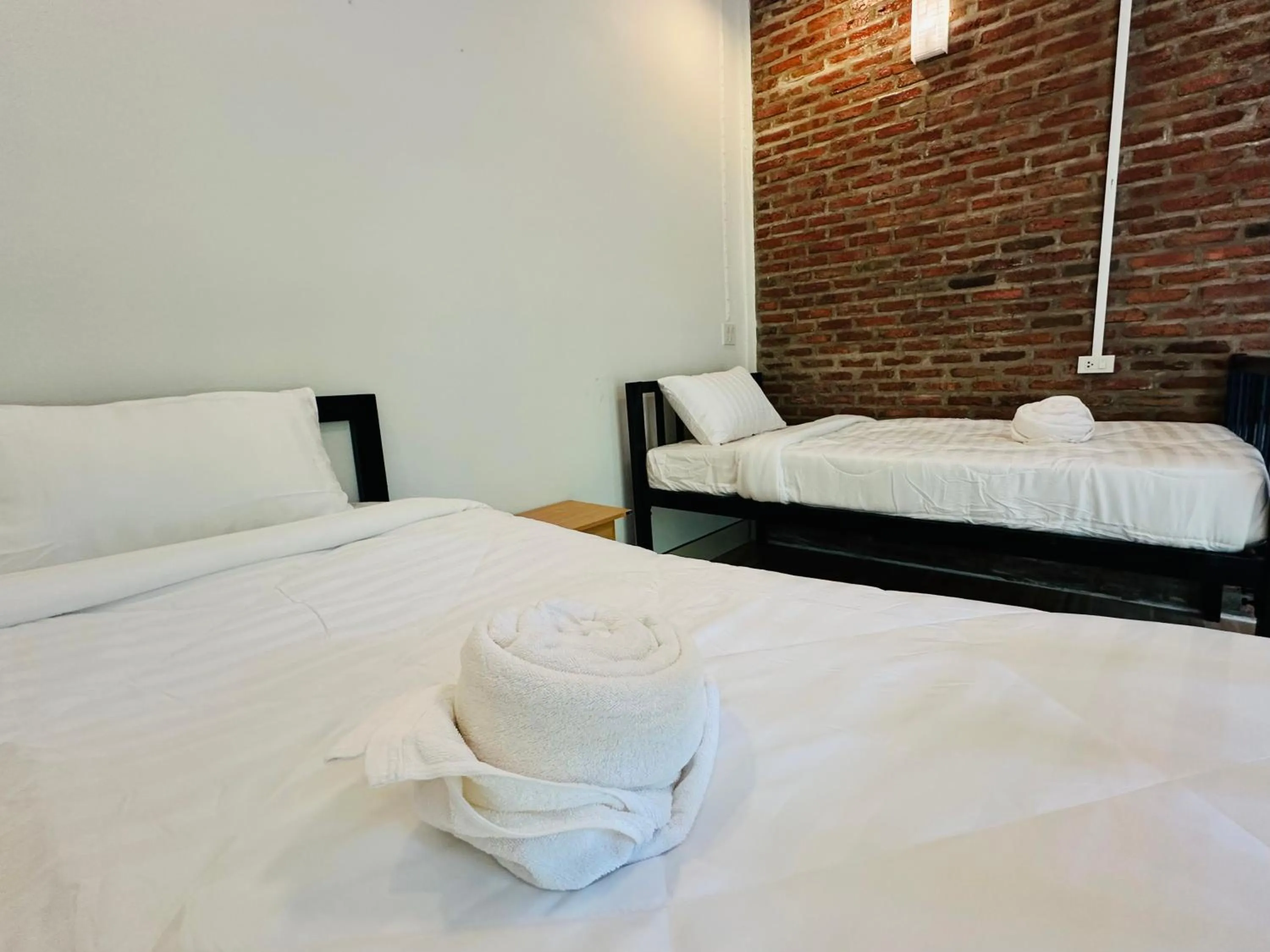 Bed in Koh Jum Bungalow & Hostel