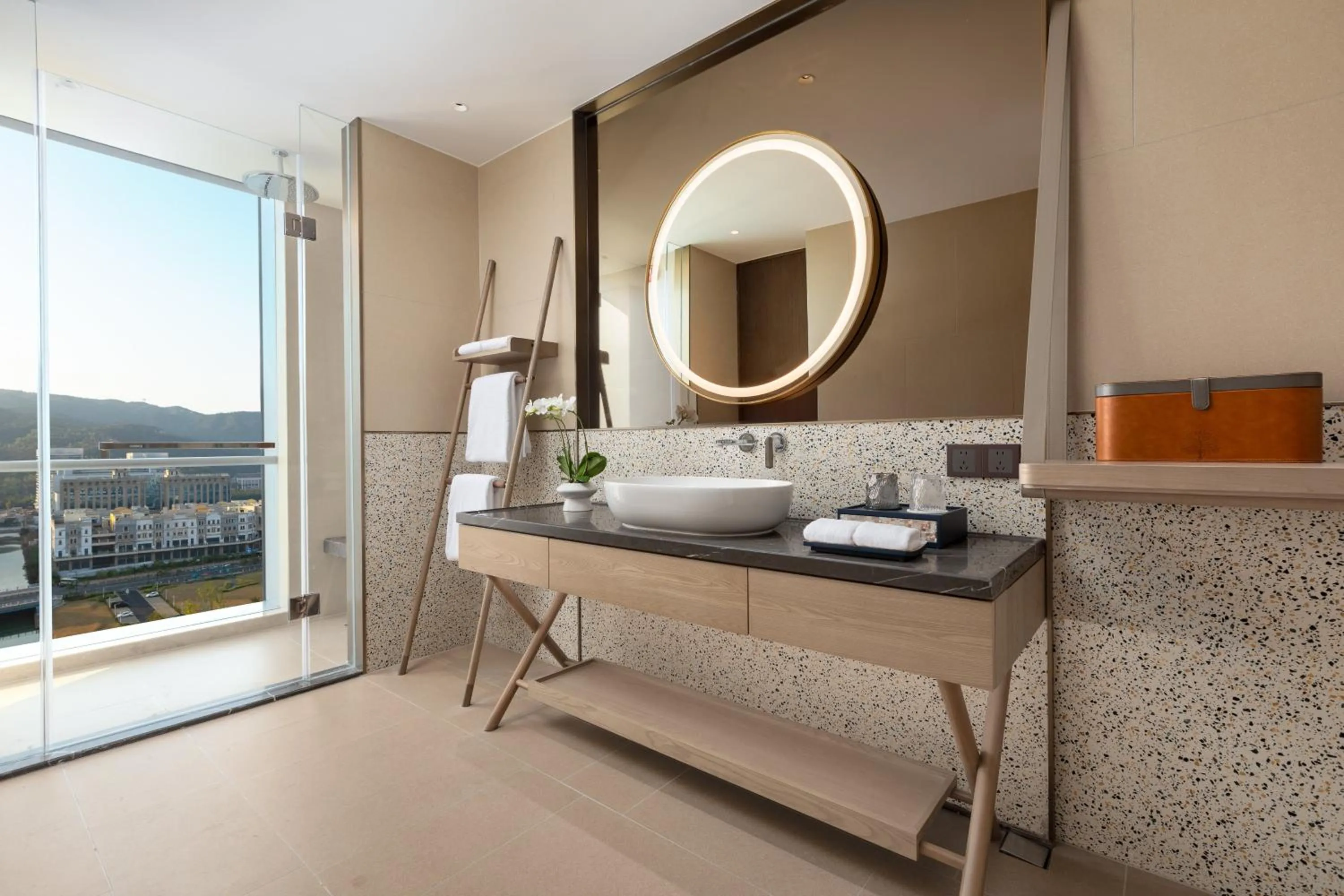 Photo of the whole room in Hotel Indigo Zhuhai Hengqin by IHG