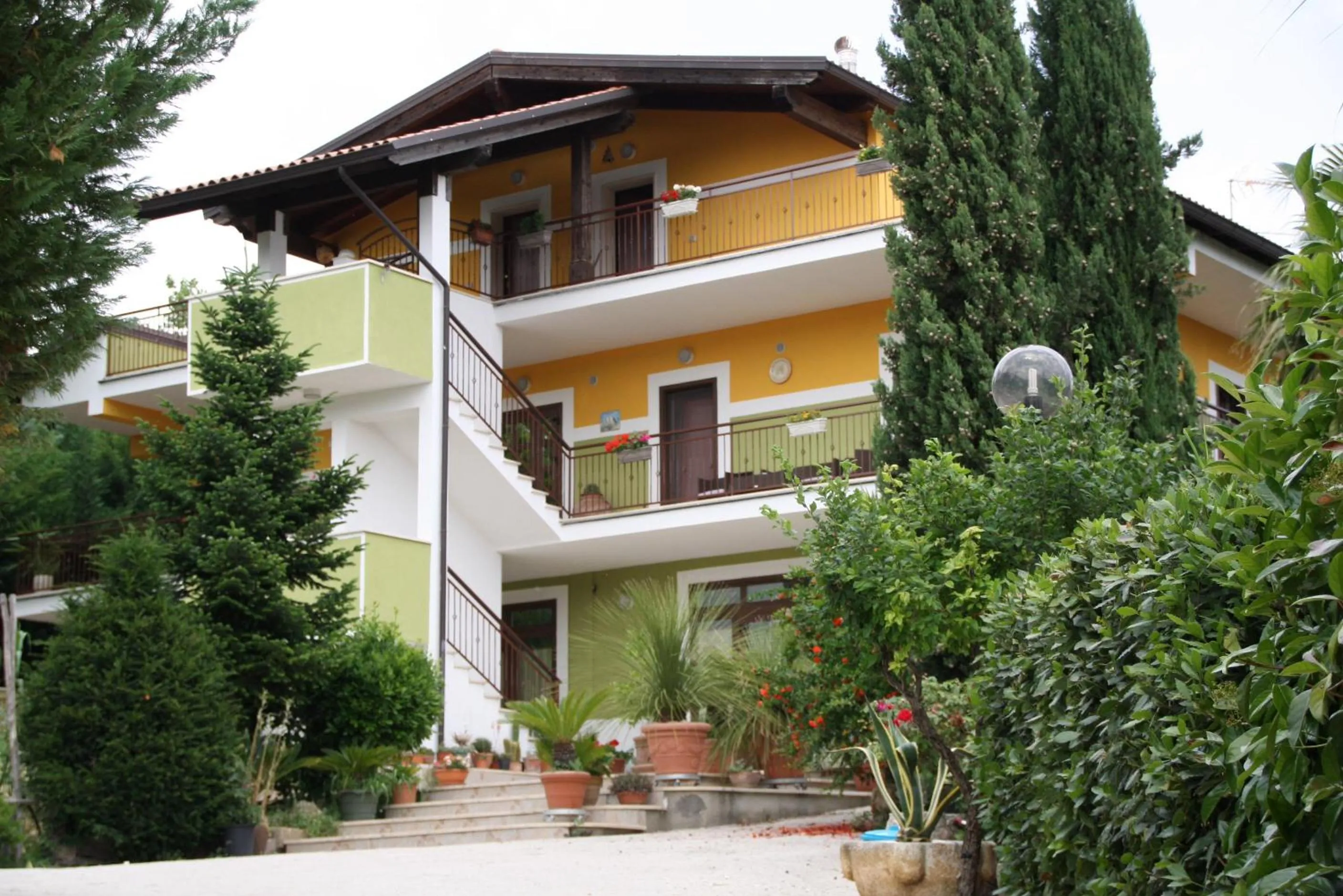 Property building in Il Ritrovo del Cima