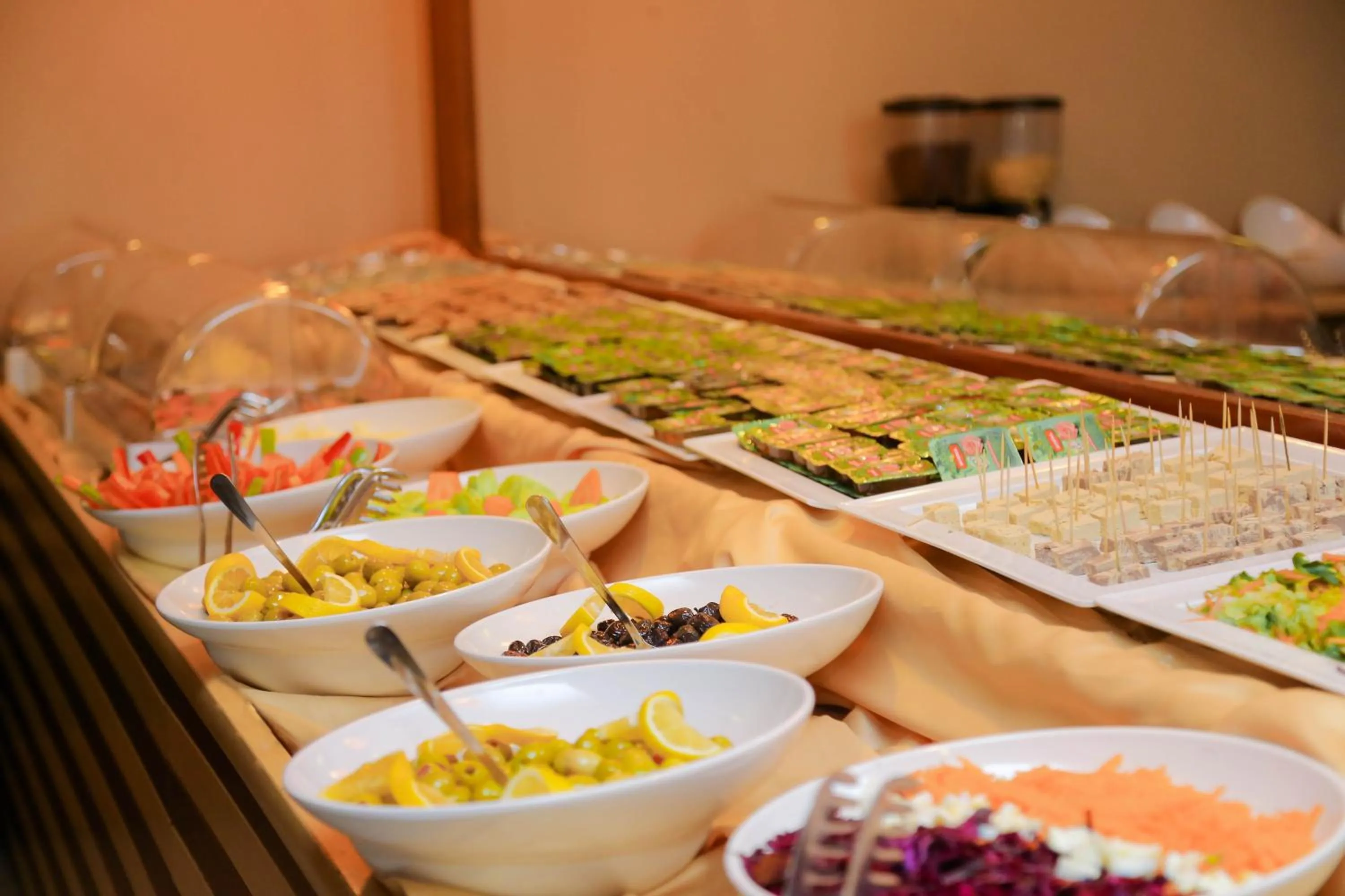 Buffet breakfast in Sahinler Hotel