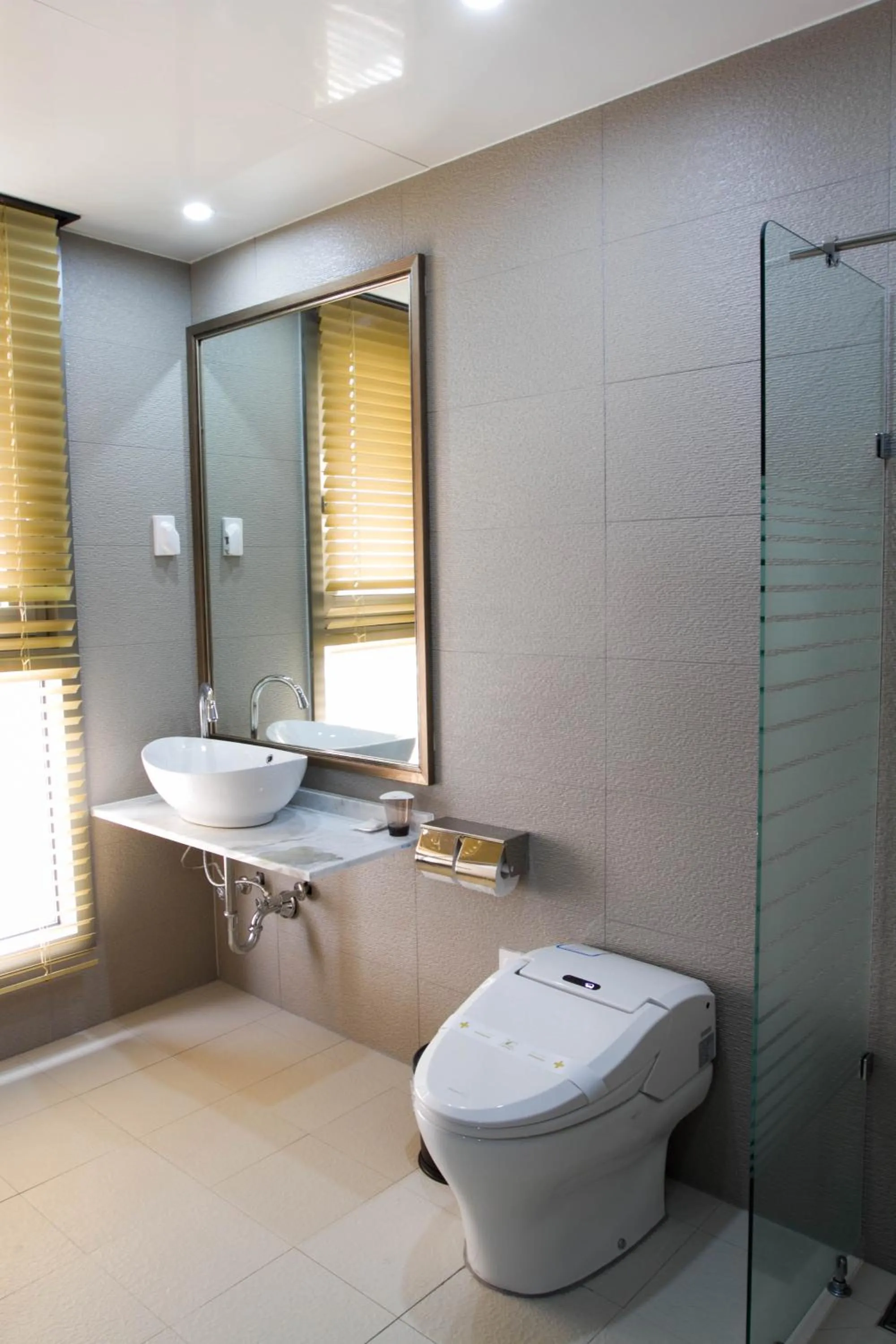 Bathroom in Black Sands Hotel Jeju