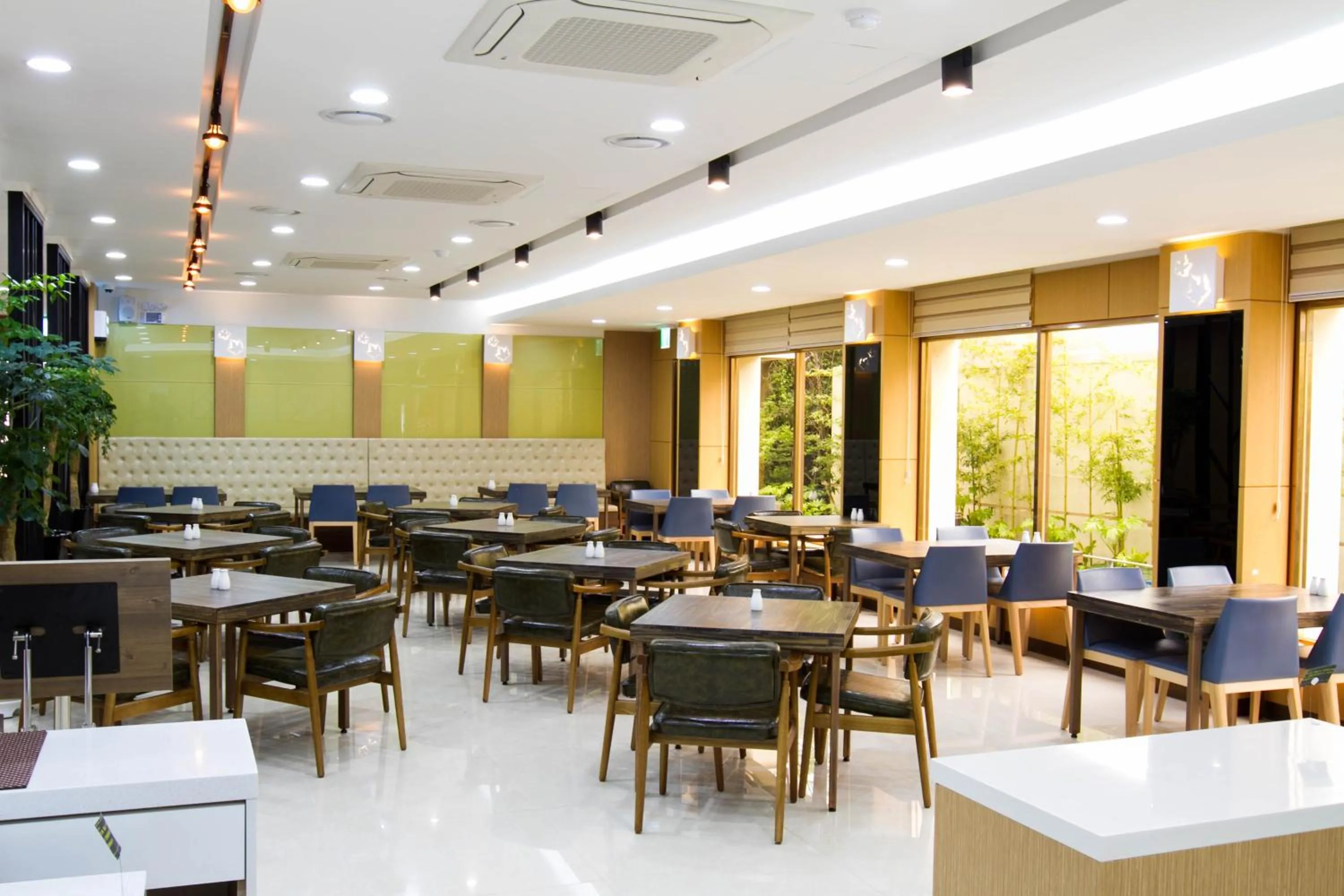 Restaurant/places to eat in Black Sands Hotel Jeju