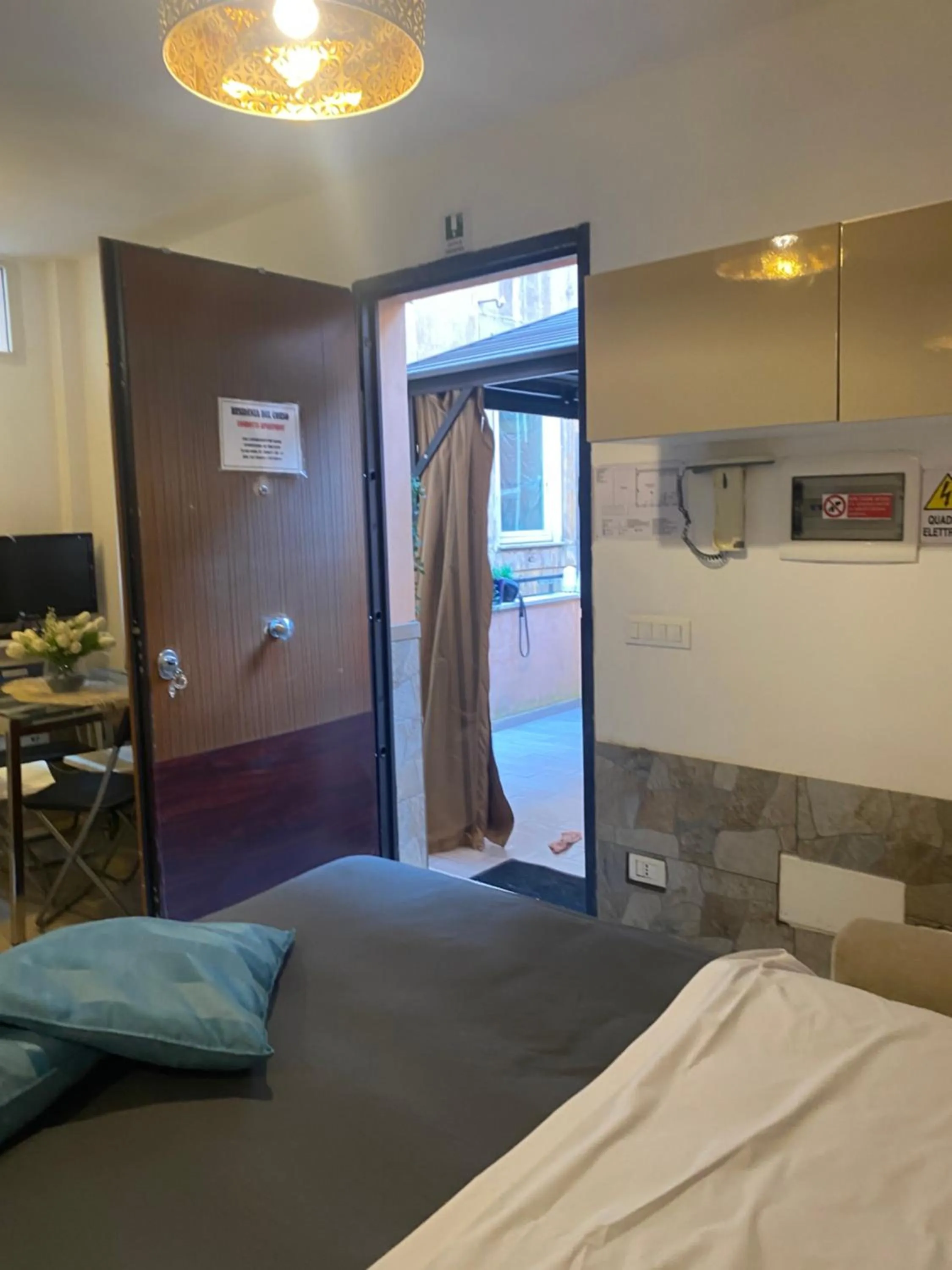 Photo of the whole room, Bed in Condotti Apartment