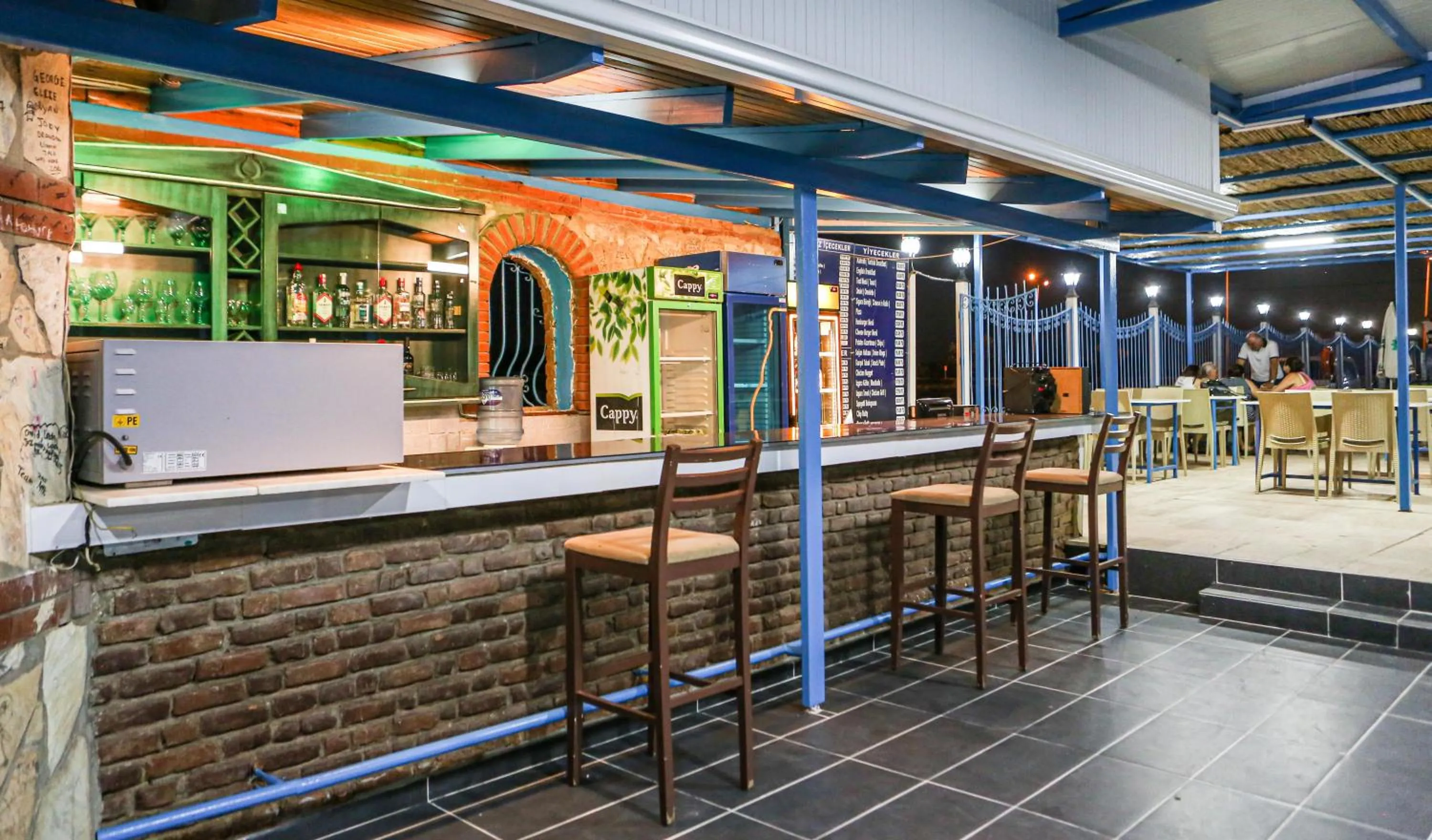 Lounge or bar in Sunset Village