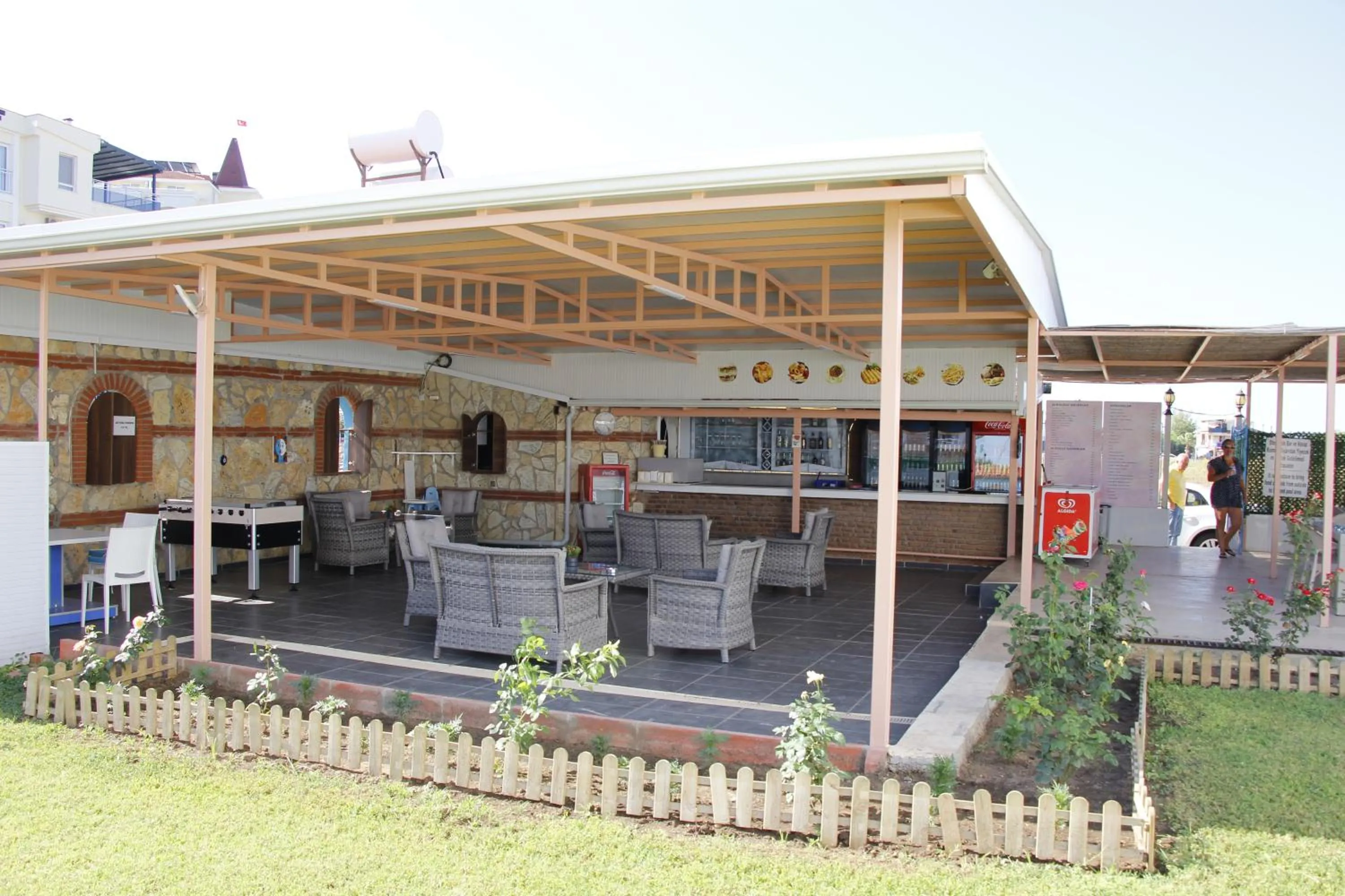 Restaurant/places to eat in Sunset Village