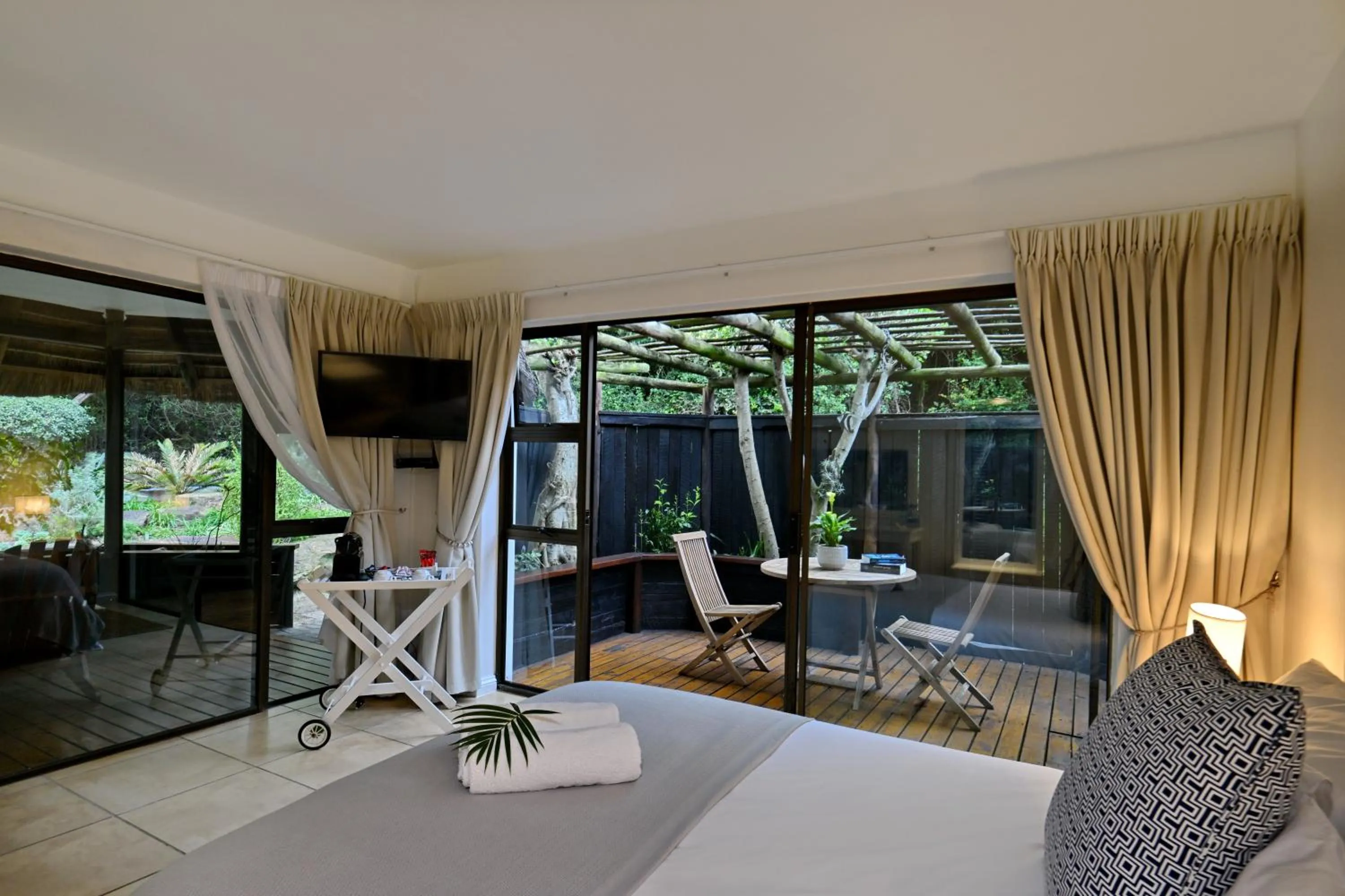 Bed in BonBini Guest House