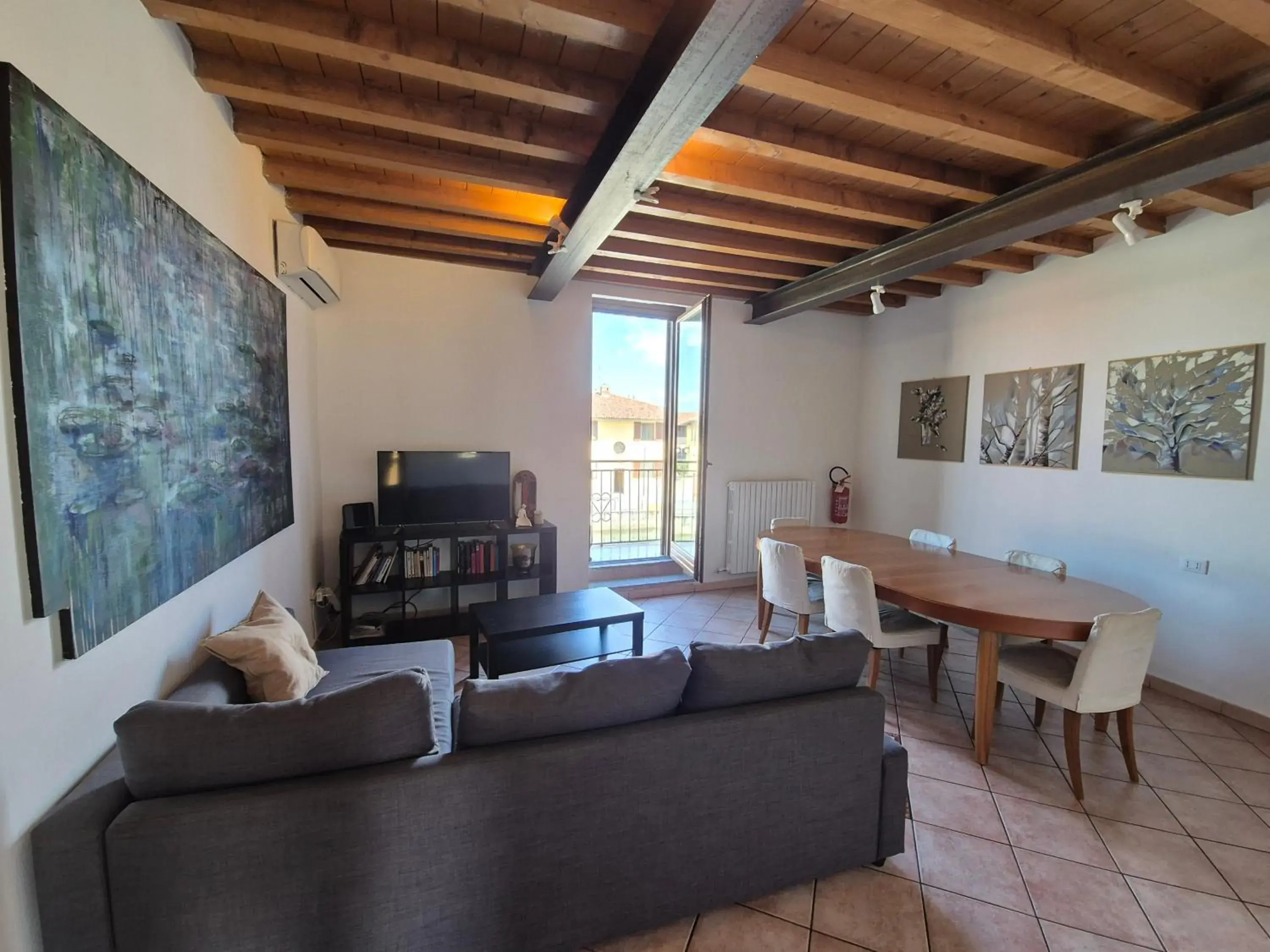 Two-Bedroom Apartment in Le Corti sul Naviglio Two-Bedroom Apartment in Le Corti sul Naviglio