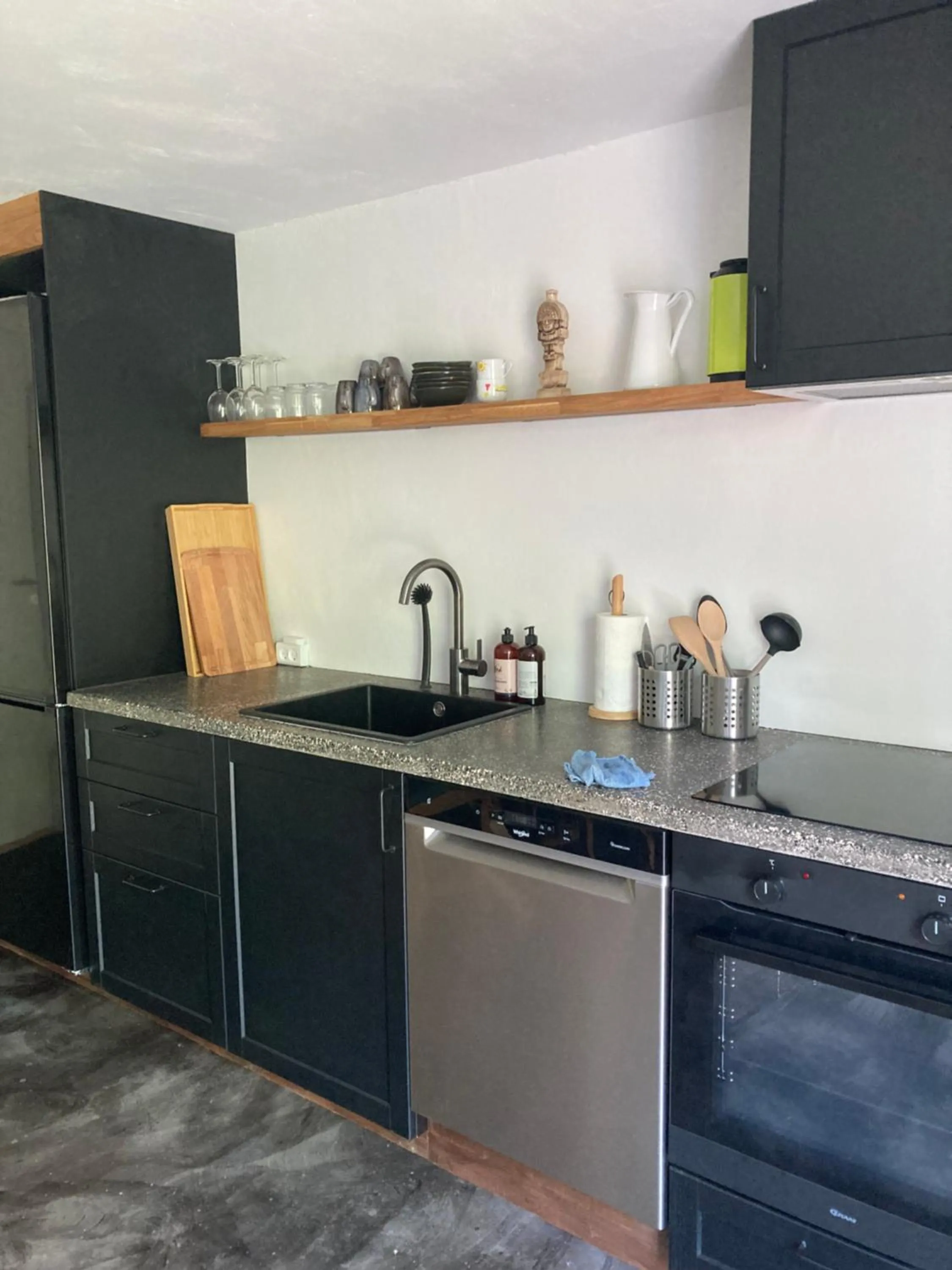 Kitchen or kitchenette in Marielyst B&B - Apartments