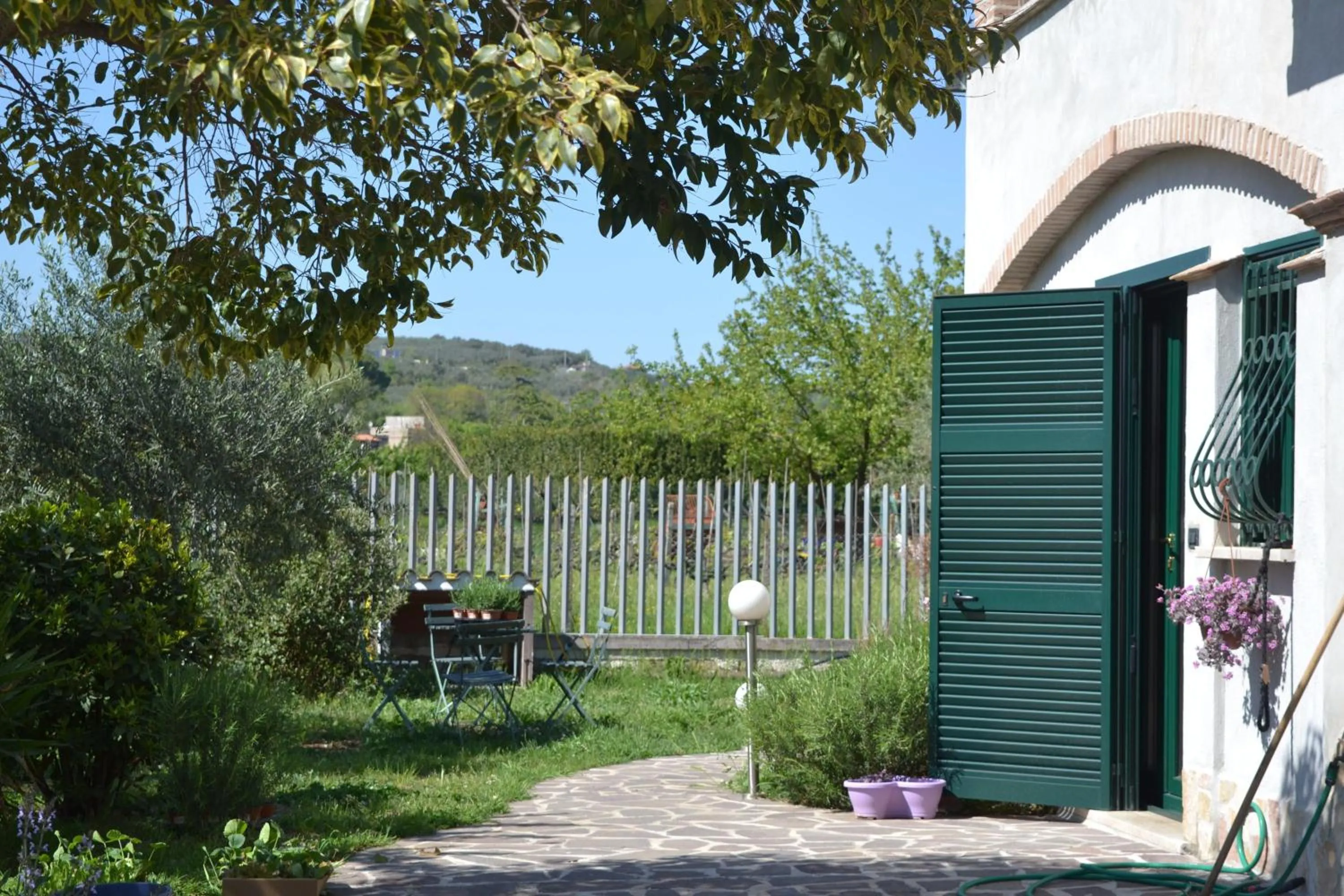 Facade/entrance in Next Stop 28