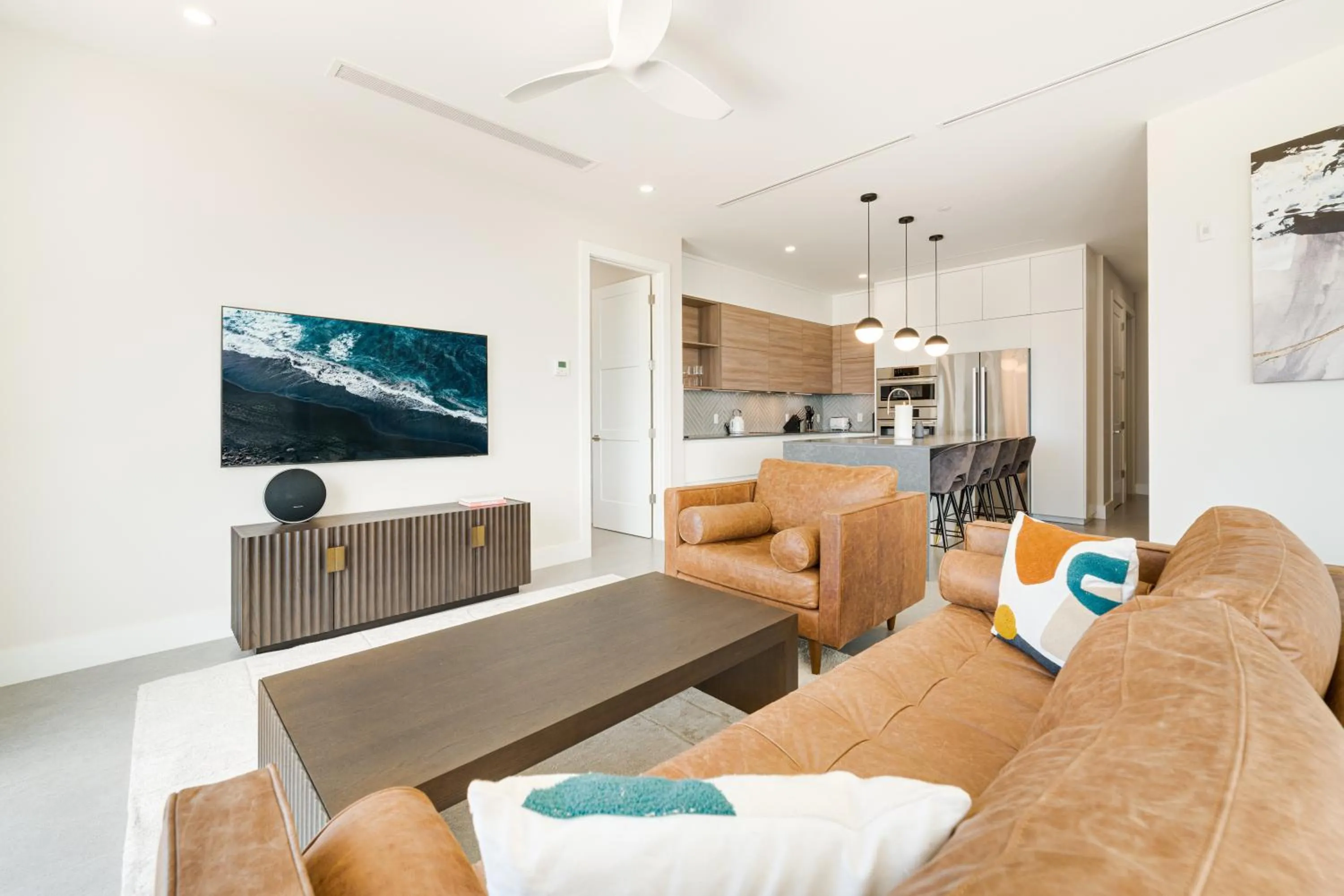 TV and multimedia in Point West Premier Rentals