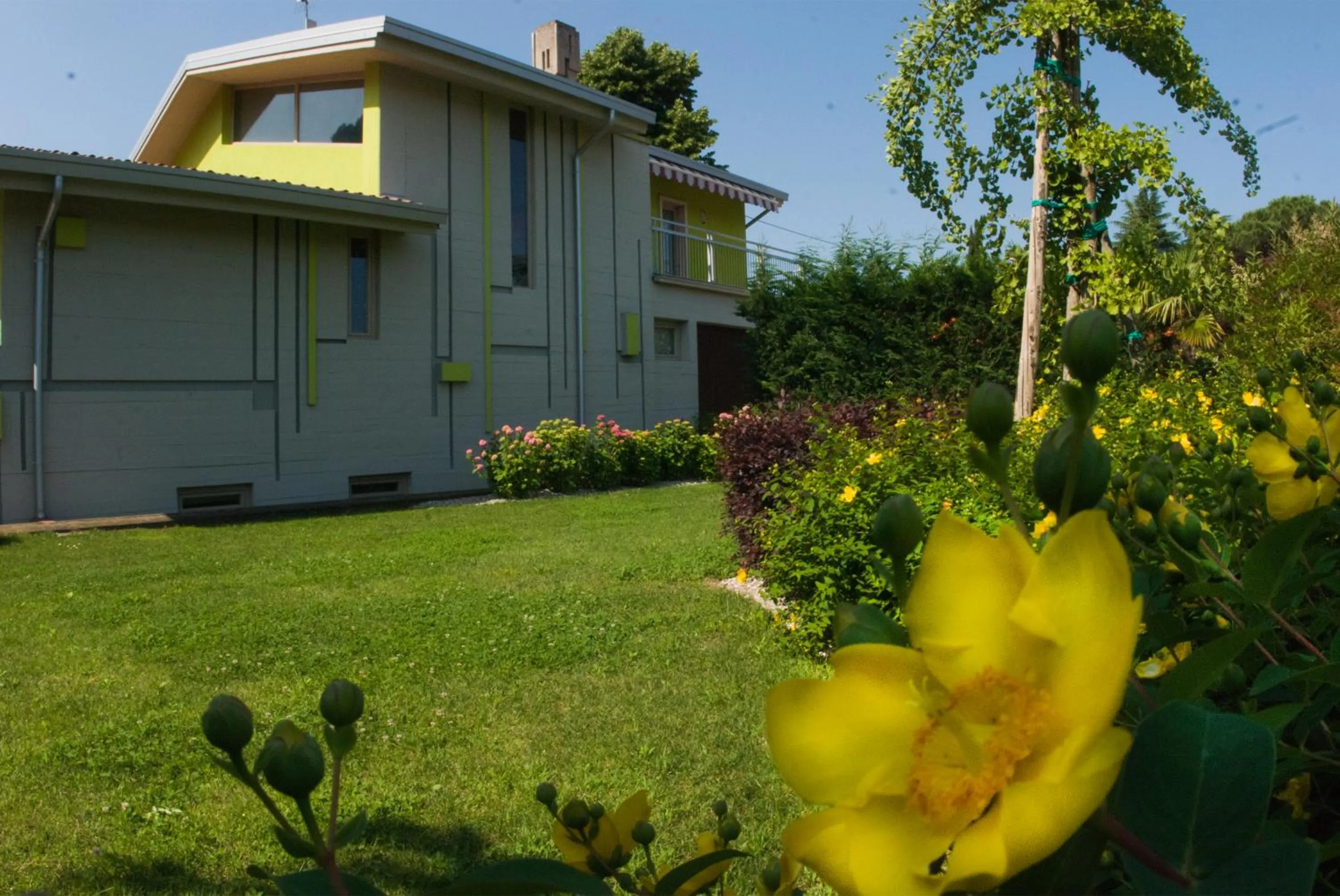 Property building in Villa Caterina