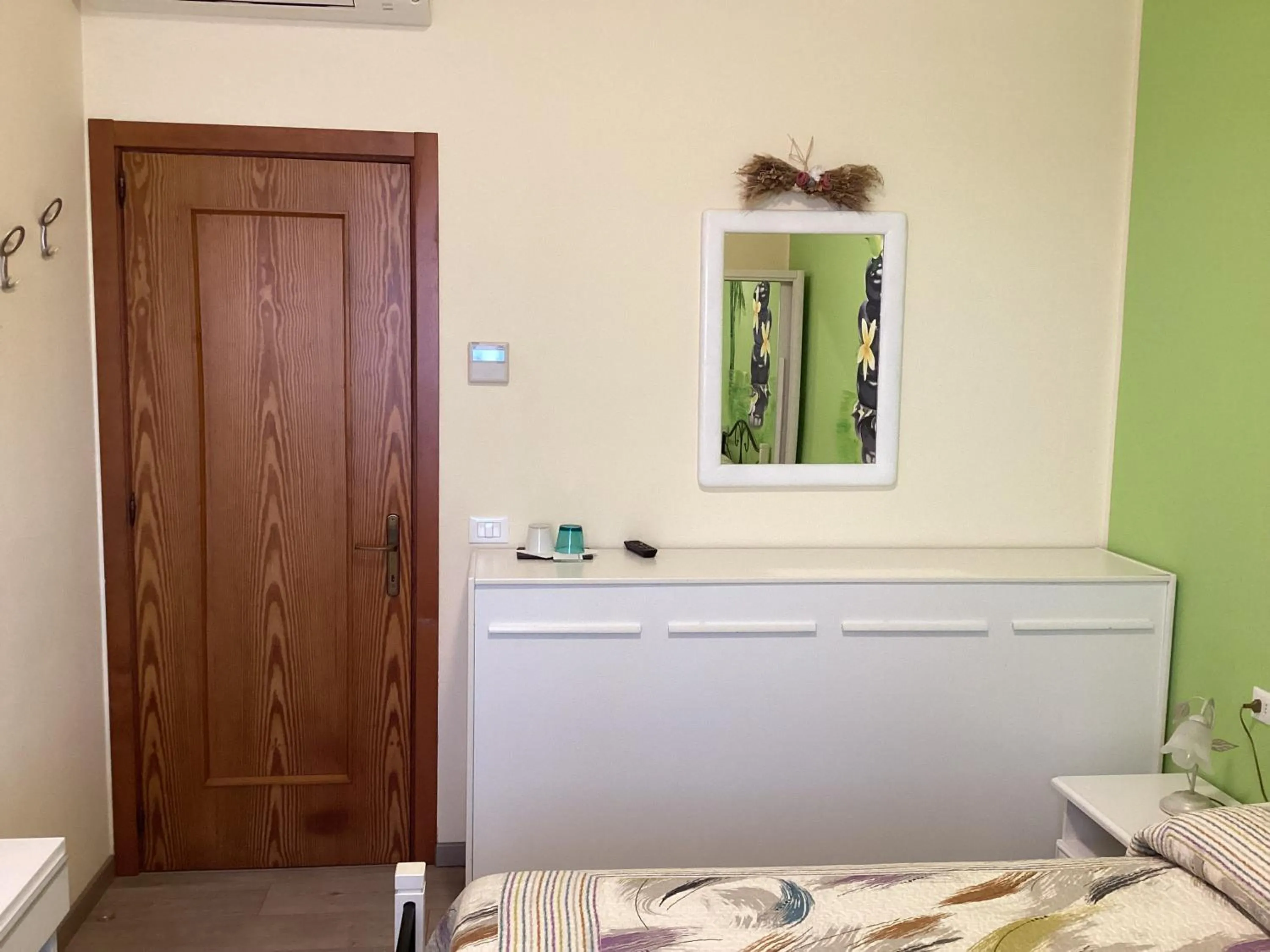 Bedroom, Bed in Villa Caterina