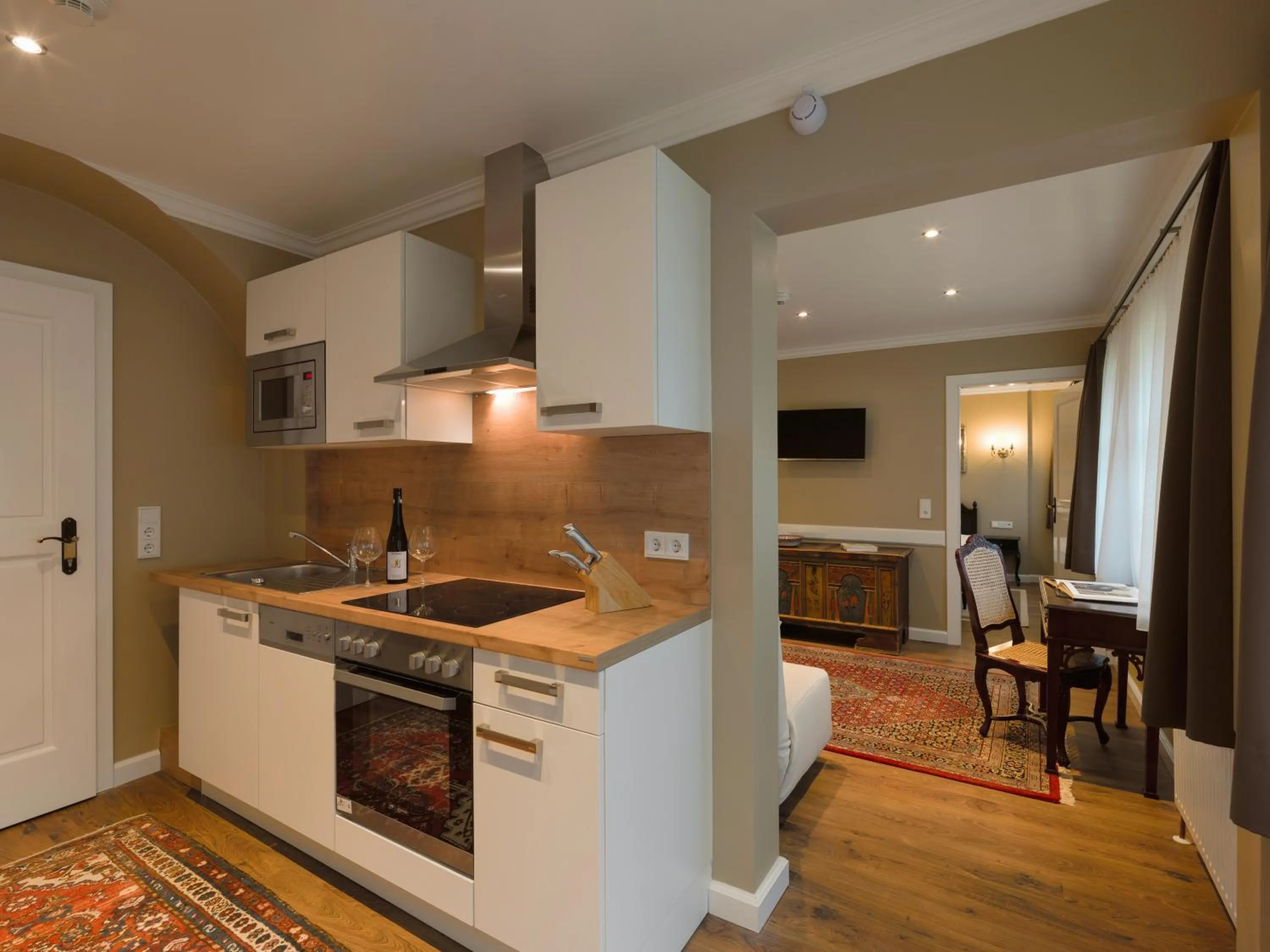 Kitchen or kitchenette in Schneider Hof Boutique-Hotel Garni Superior