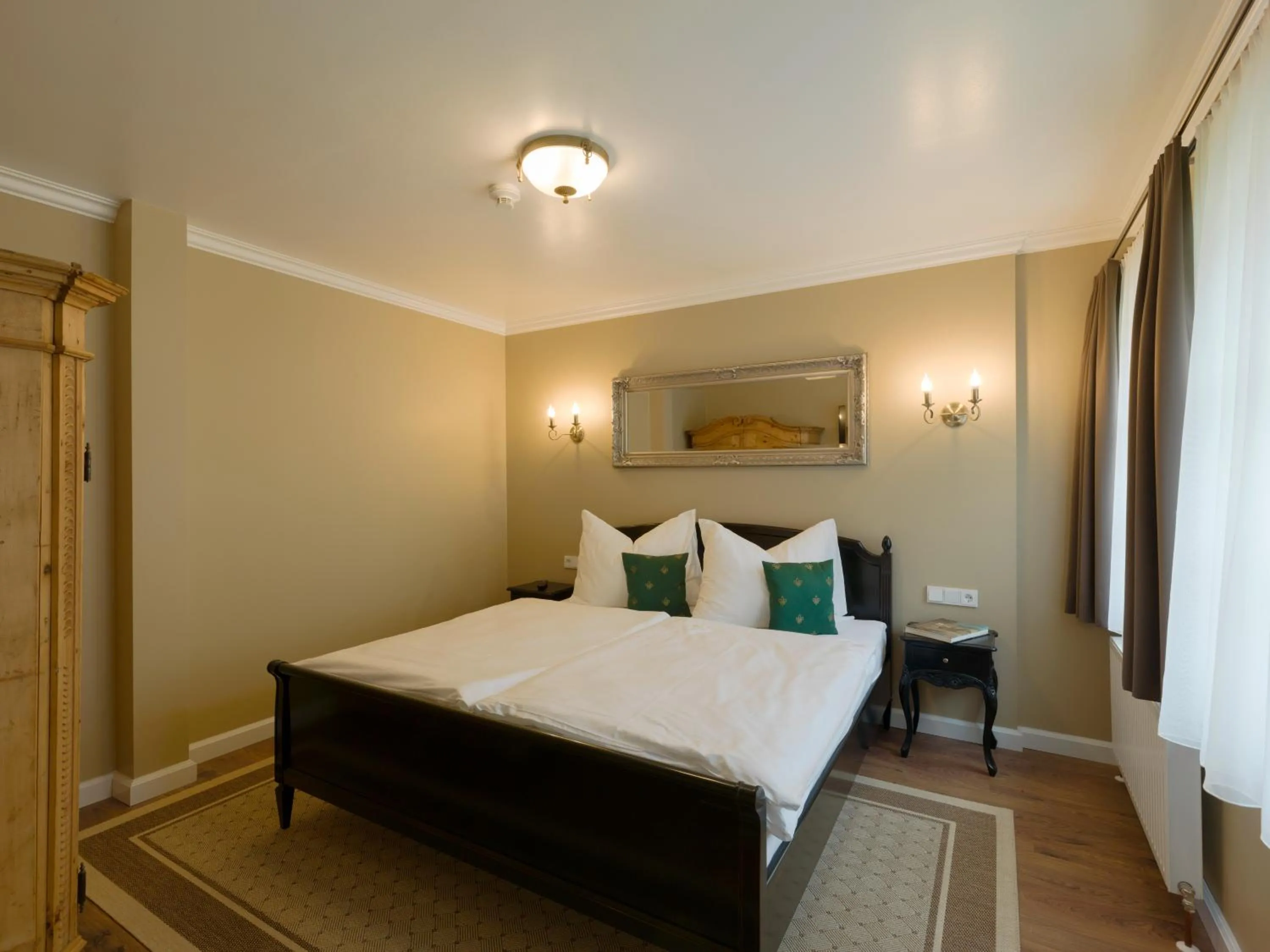 Bedroom, Bed in Schneider Hof Boutique-Hotel Garni Superior