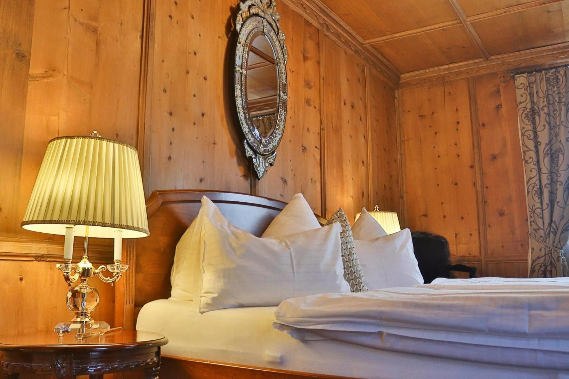 Bed in Schneider Hof Boutique-Hotel Garni Superior