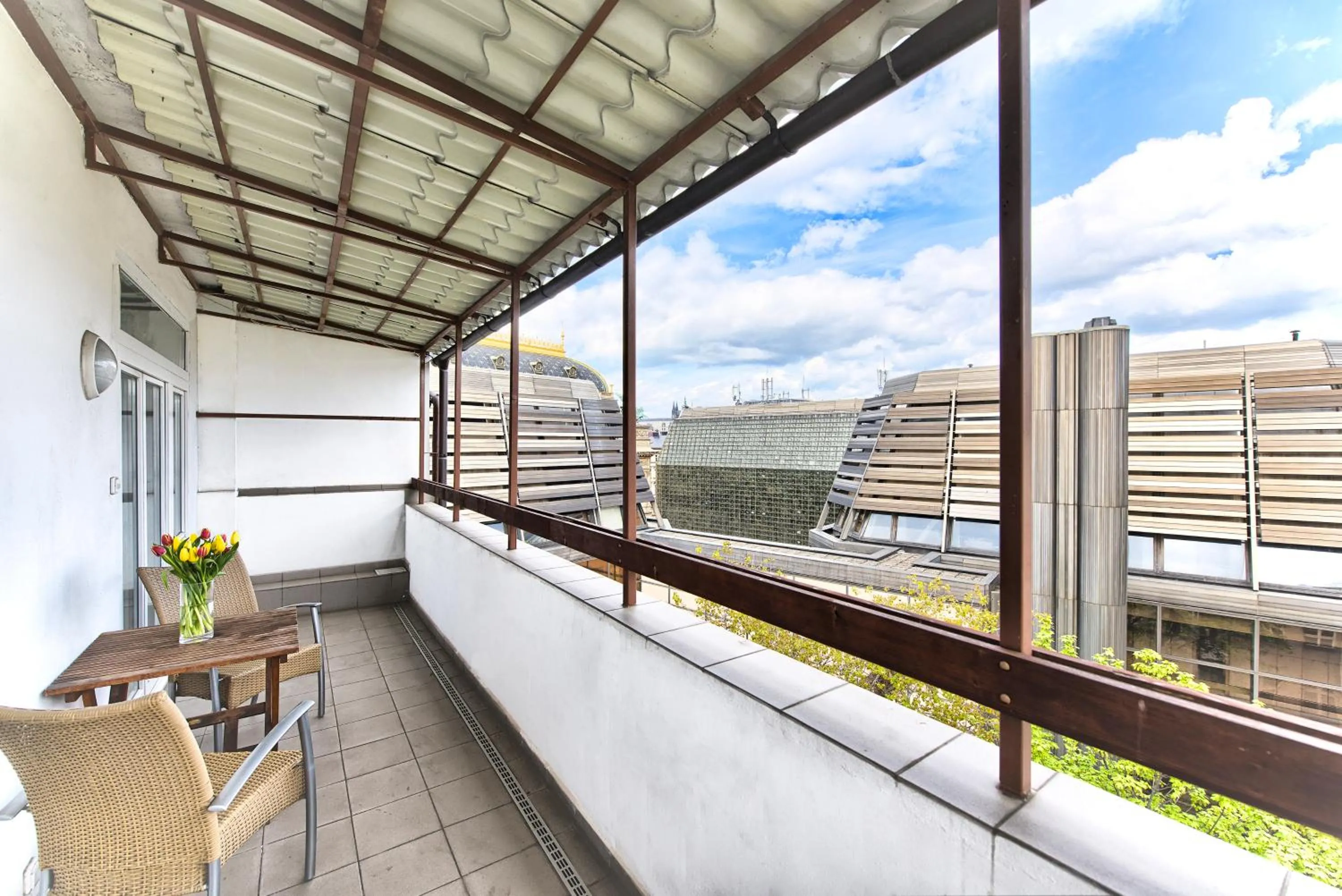 Ostrovni 7 Apartments