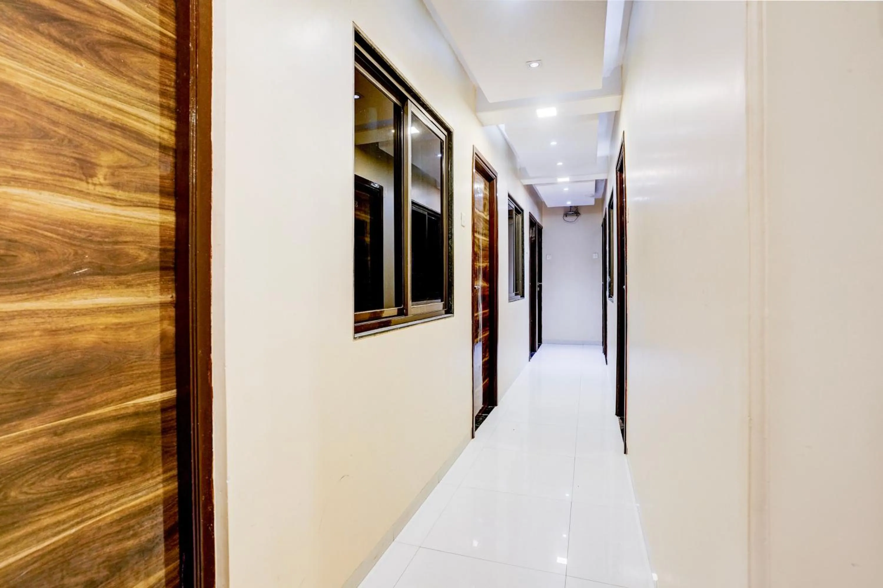 Lobby or reception in Collection O Airport Metro Andheri East