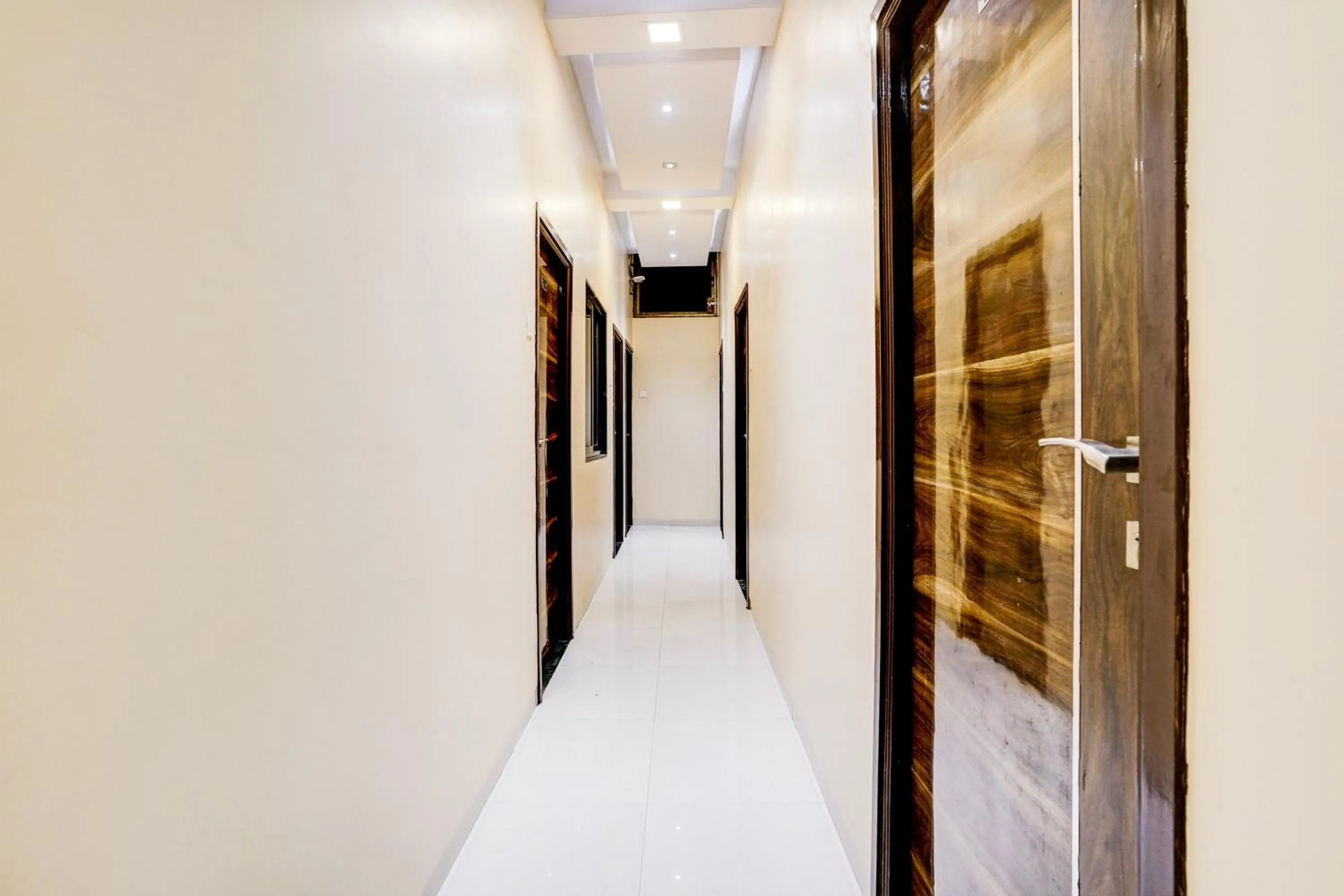 Lobby or reception in Collection O Airport Metro Andheri East