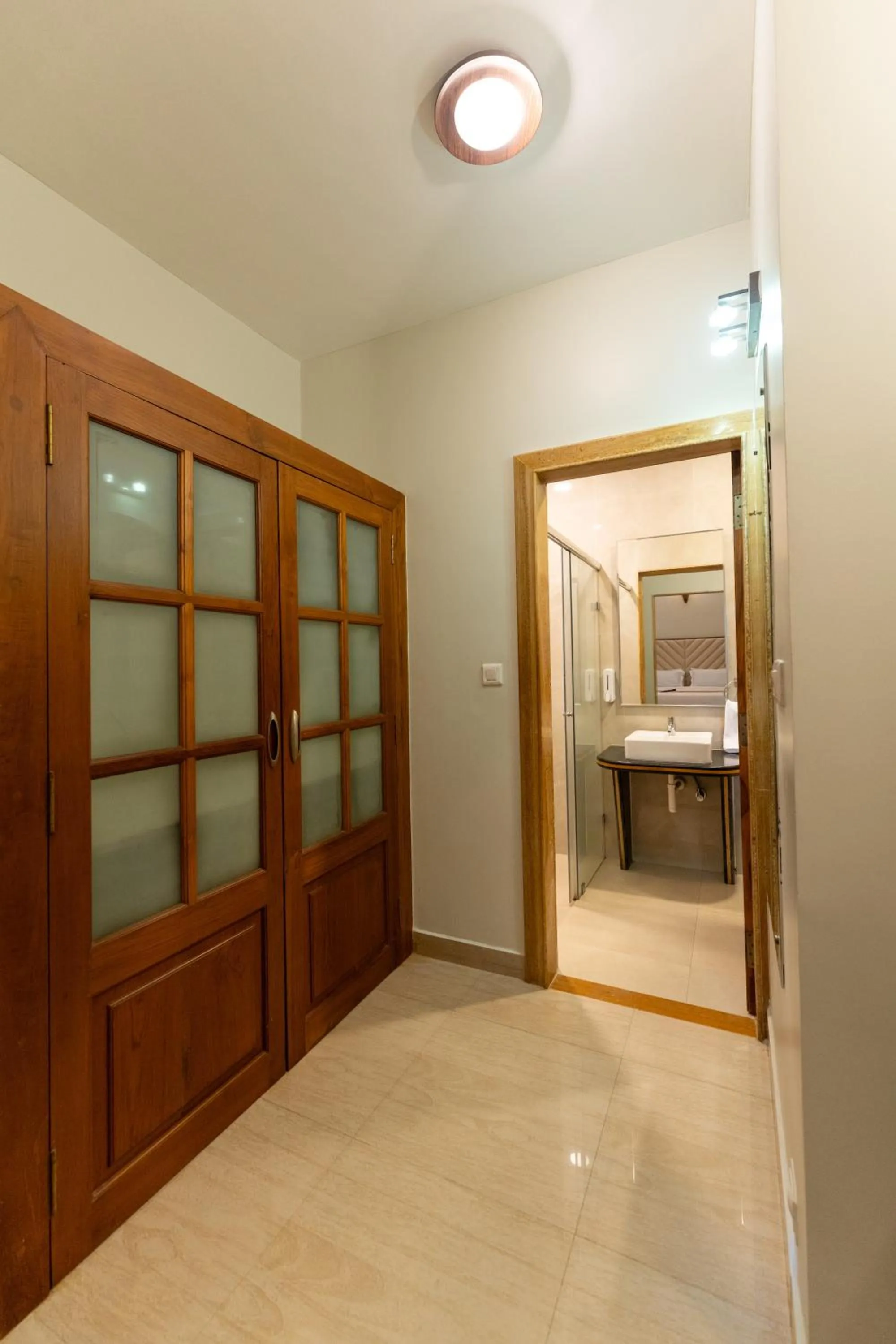 wardrobe in The Grand Leoney Resort