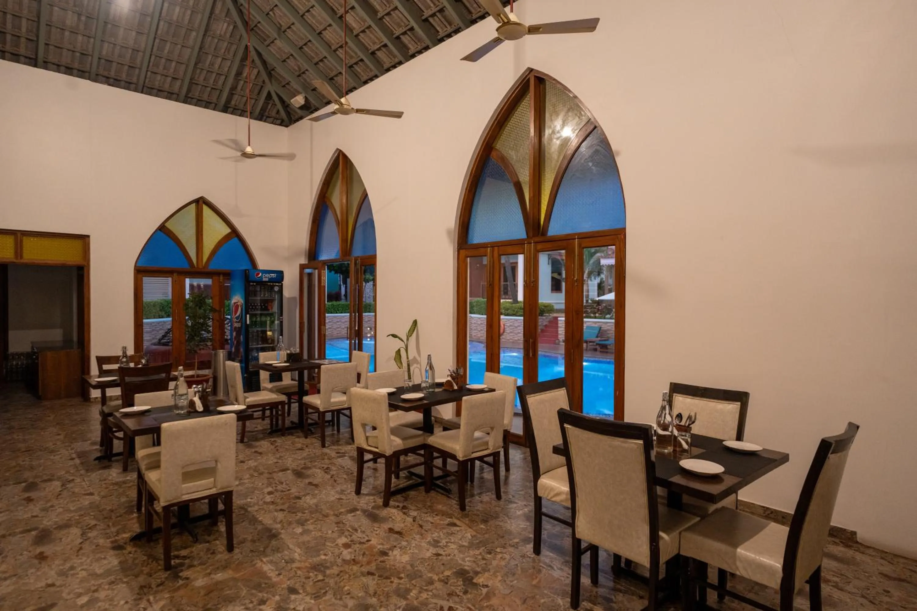 Restaurant/places to eat in The Grand Leoney Resort