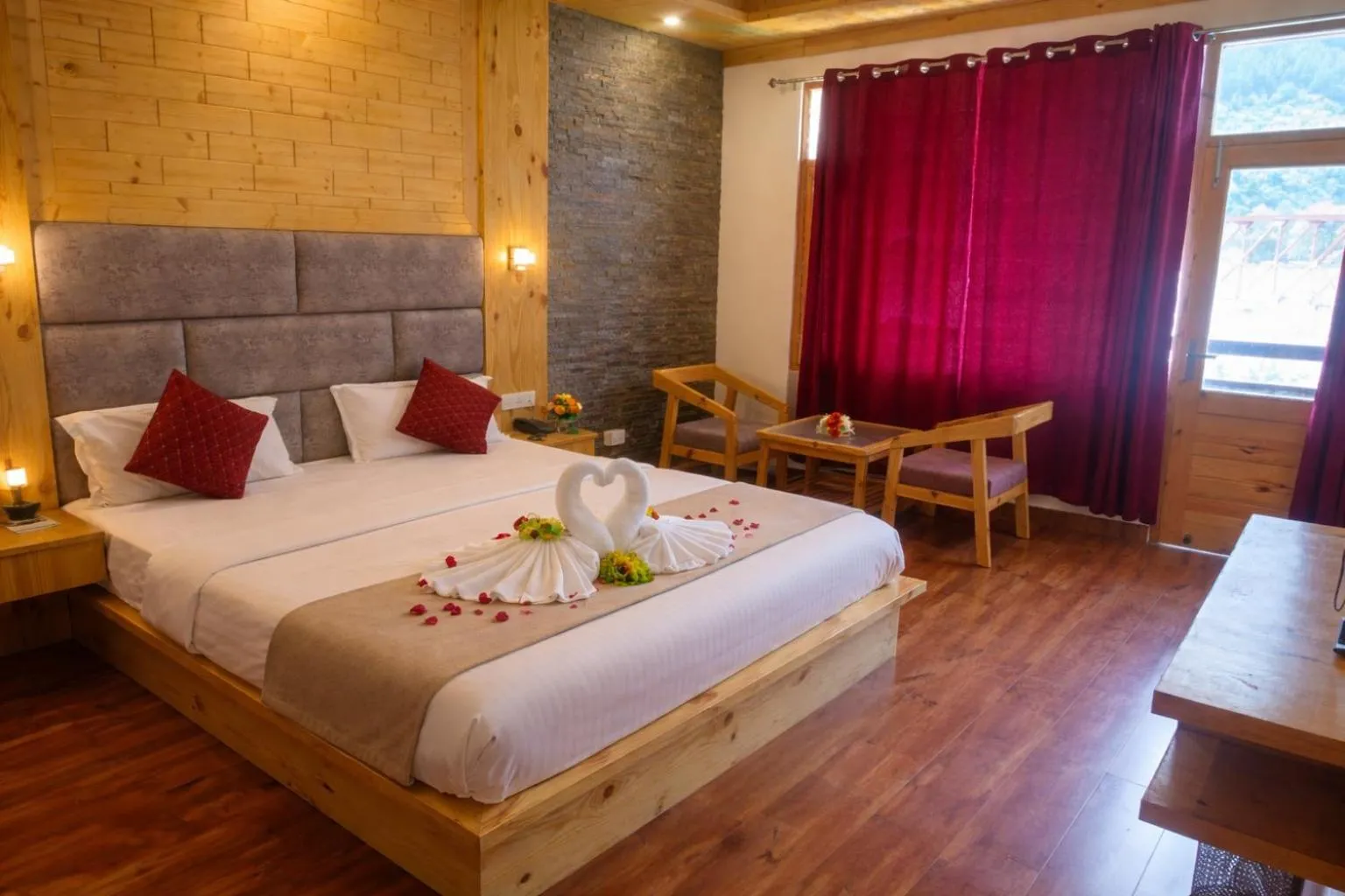 Standard Queen Room - single occupancy in Hotel Riverview Serenity A unit of The Lavish Stays