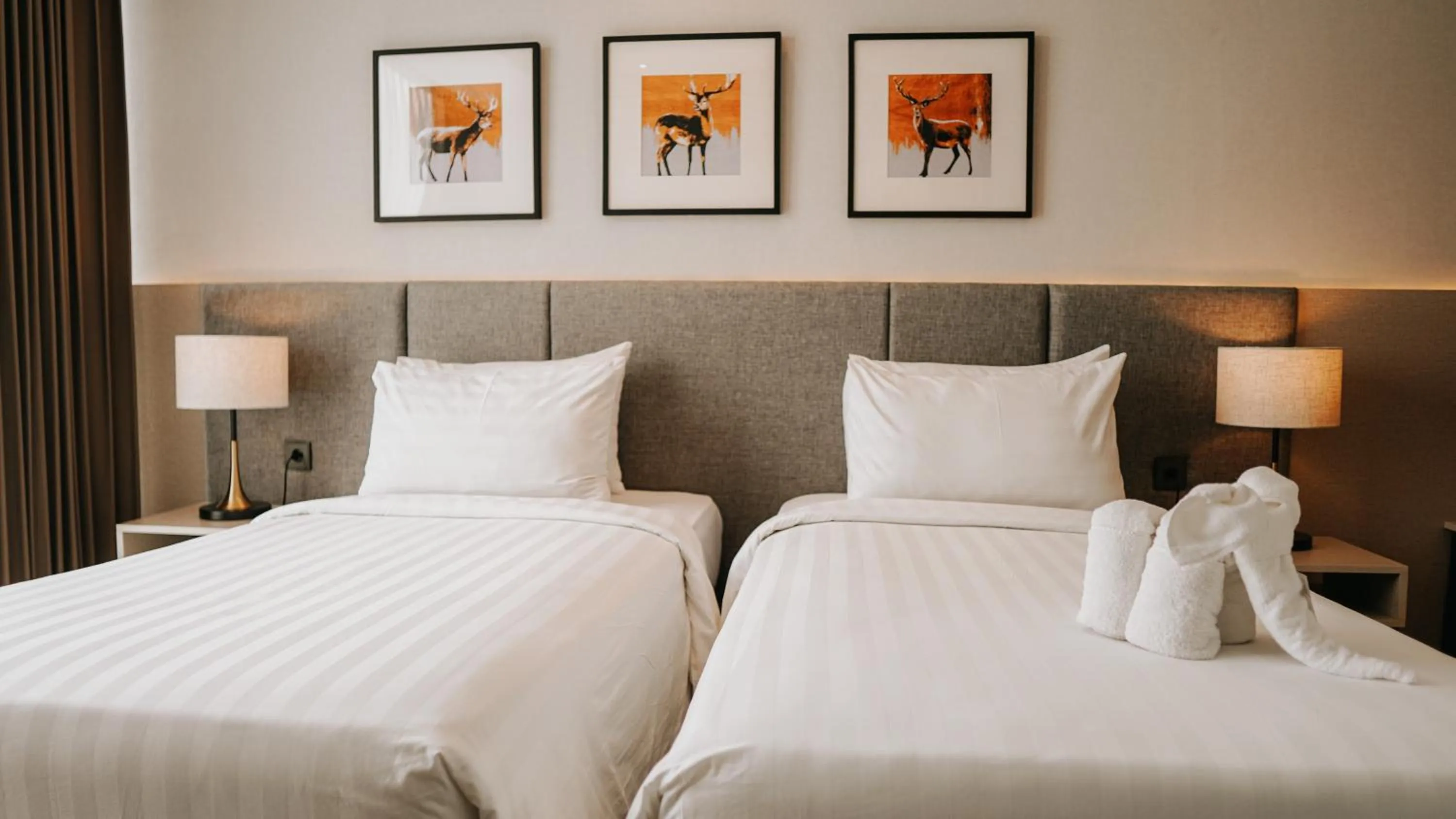 Bed in Ascent Premiere Hotel & Convention Pasuruan