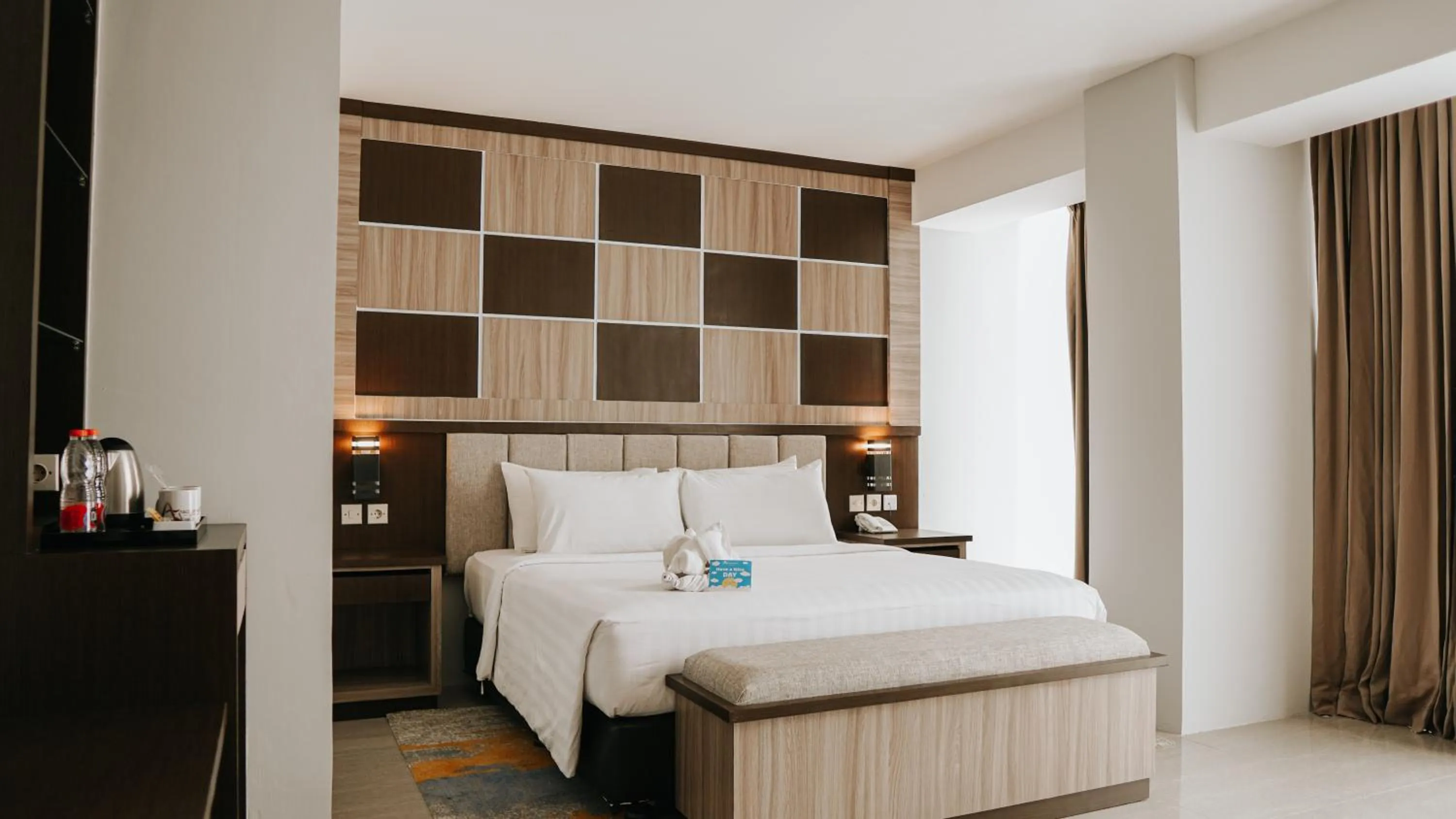 Bed in Ascent Premiere Hotel & Convention Pasuruan