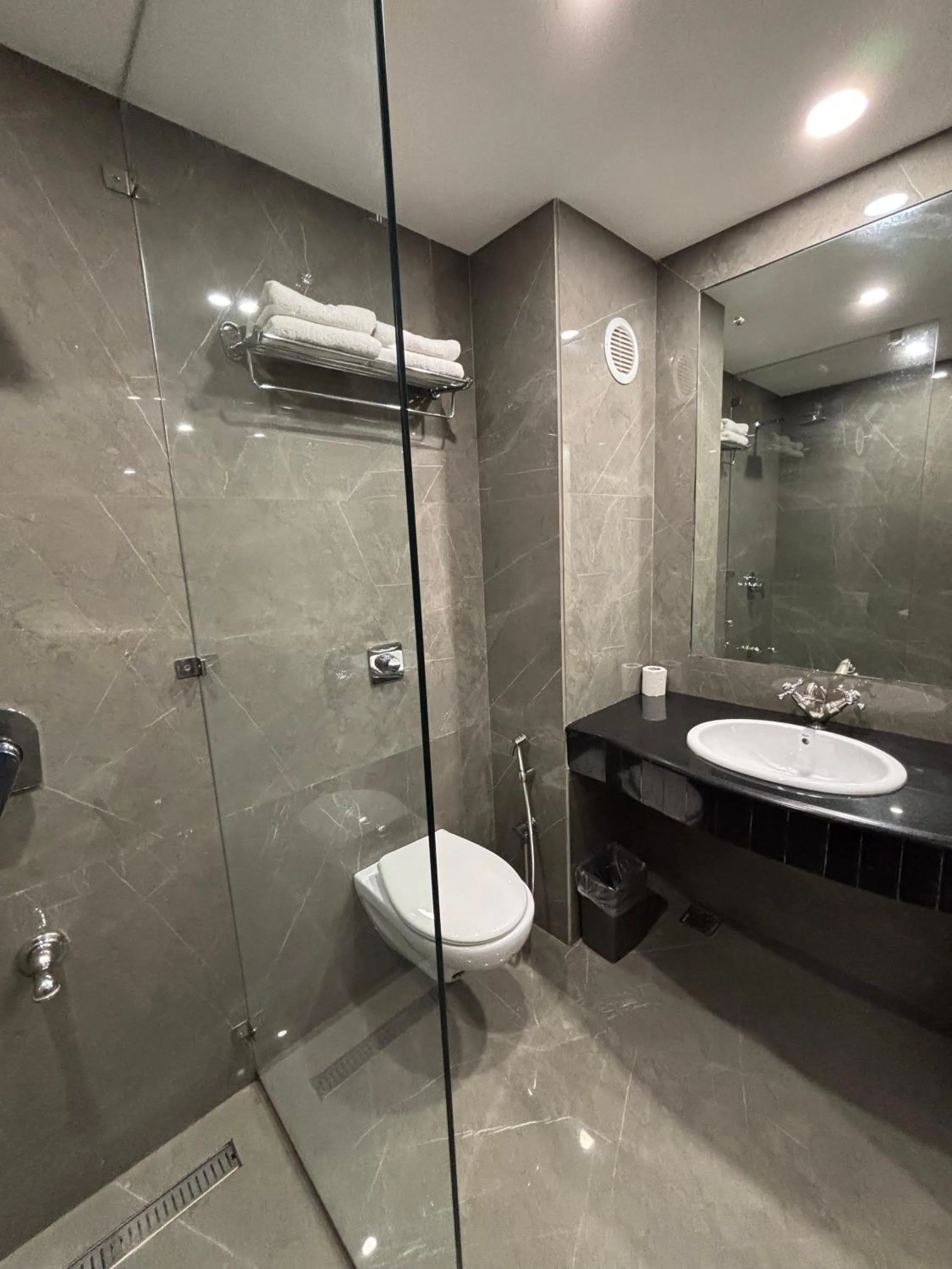 Bathroom in RESIDENCY HOTEl